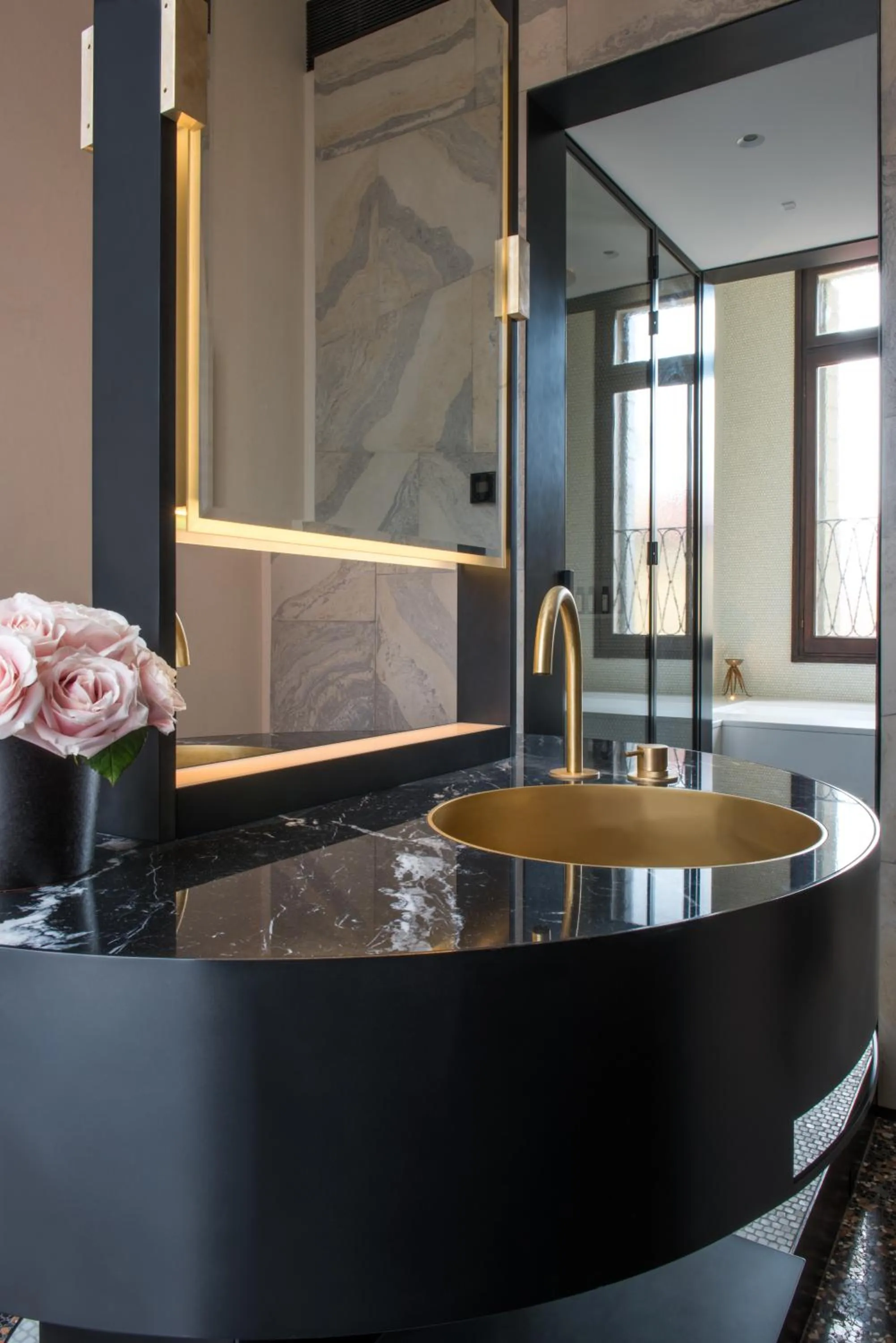 Bathroom in Nolinski Venezia - Evok Collection