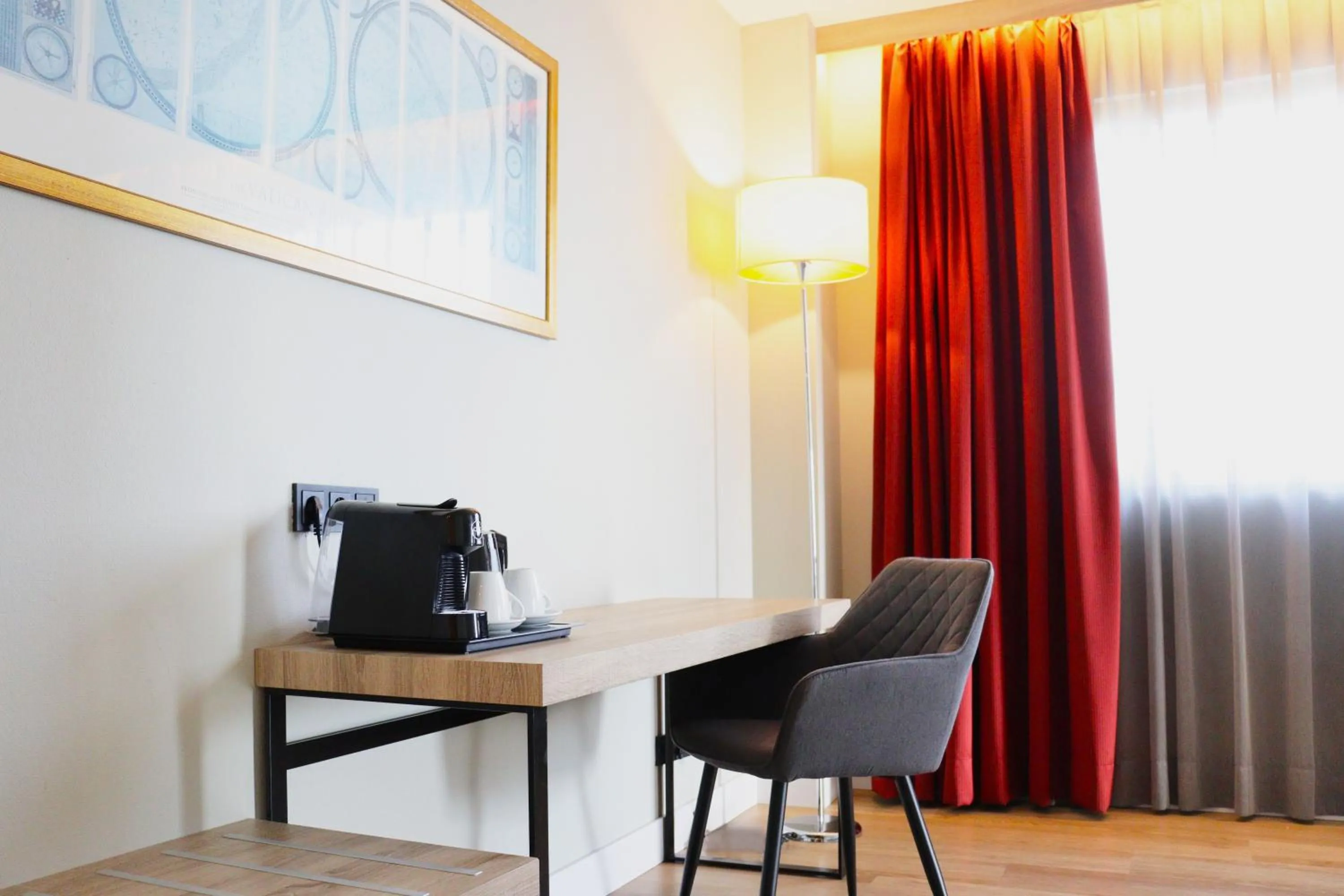 Coffee/tea facilities in Eurohotel Diagonal Port