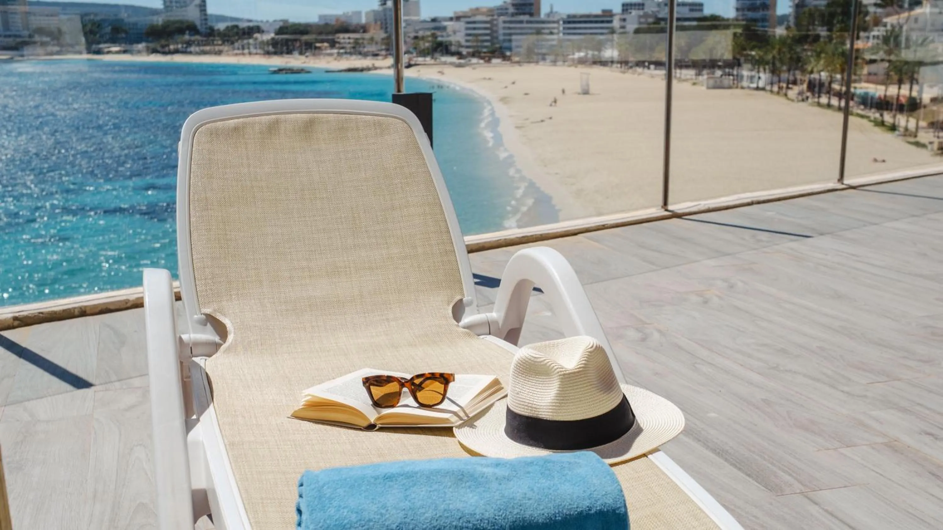 Day in Bahia Principe Sunlight Coral Playa - Adults Only