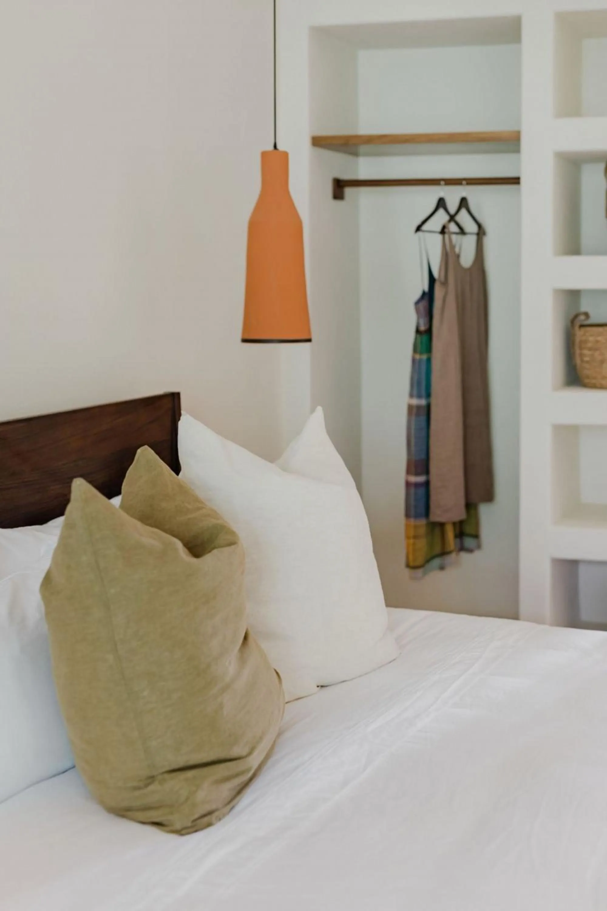 Photo of the whole room, Bed in Sendero Hotel