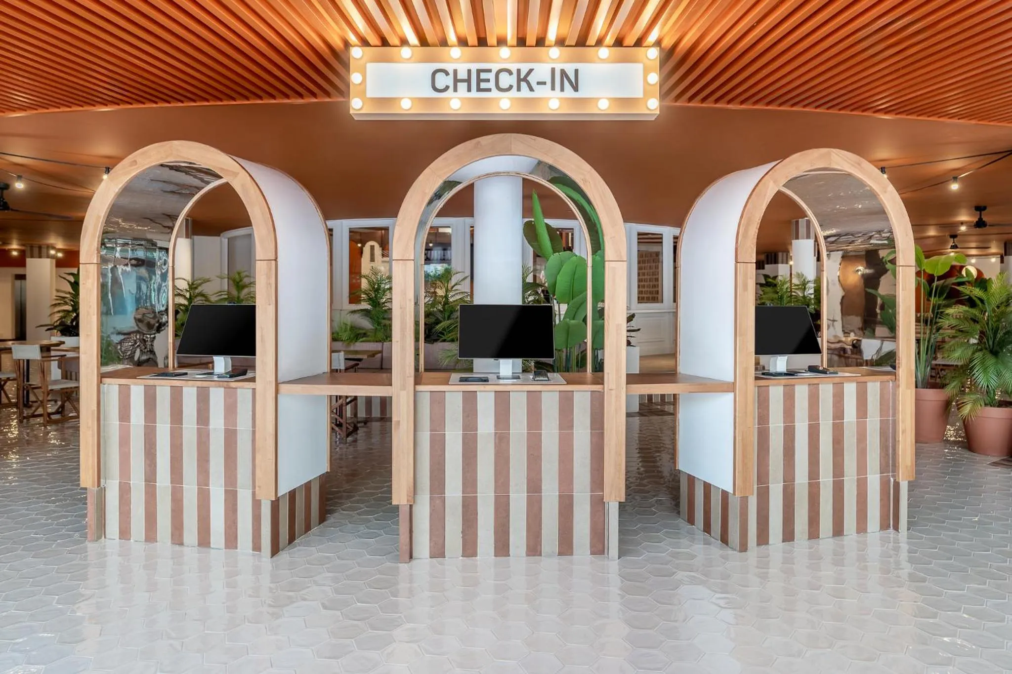 Lobby or reception in tent Arenal