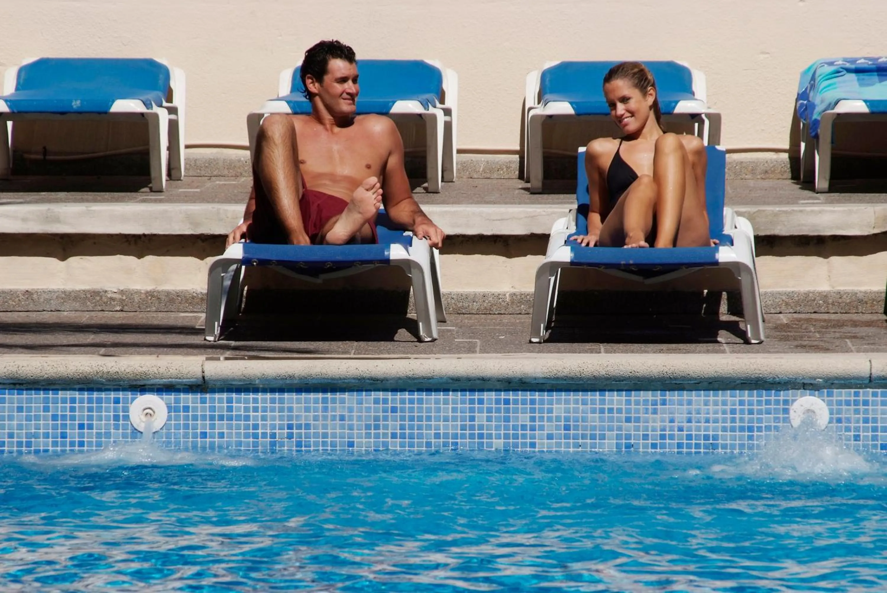 People, Swimming Pool in Pinero Tal