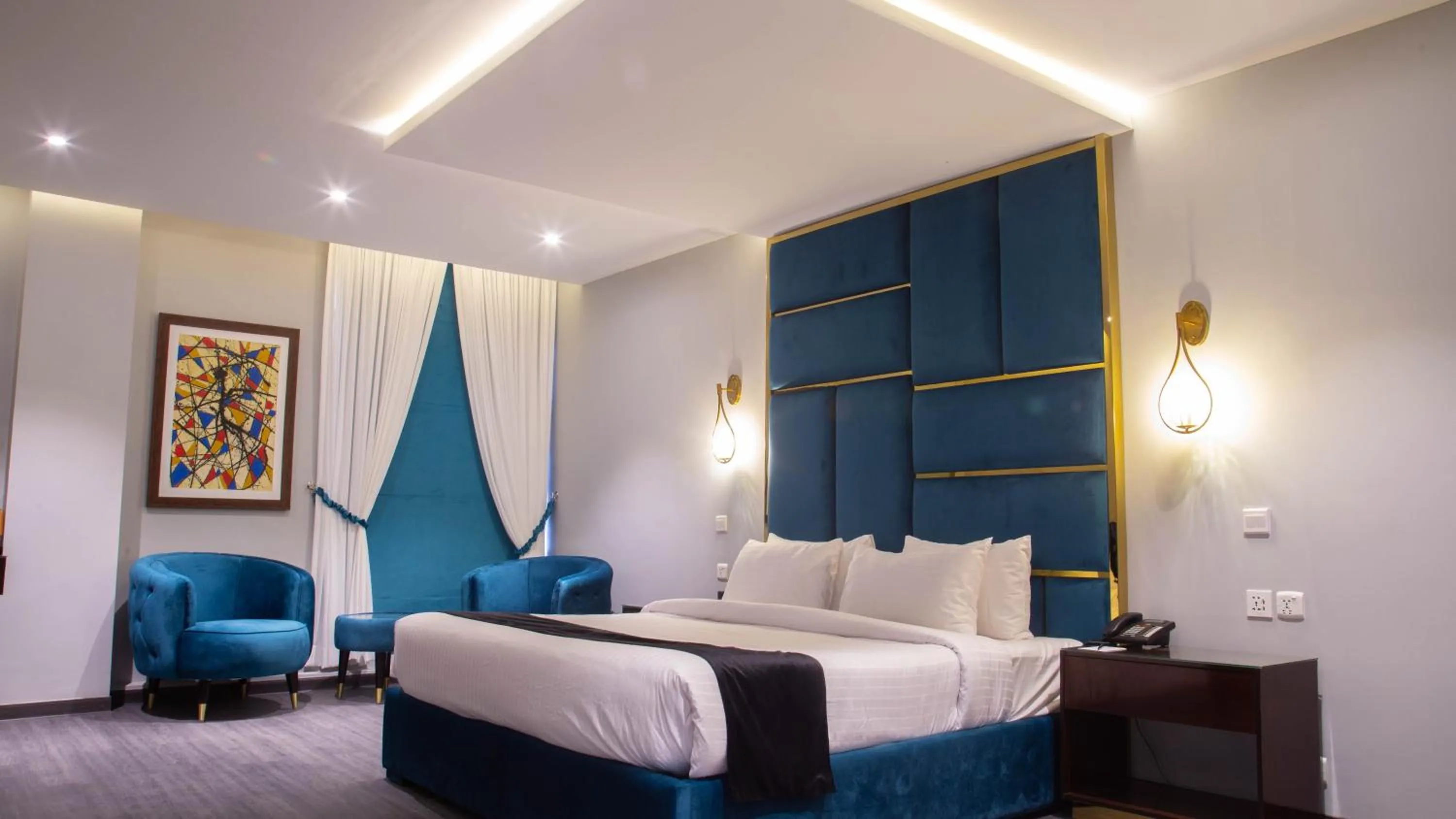 Bed in The Orchard Hotel Lahore