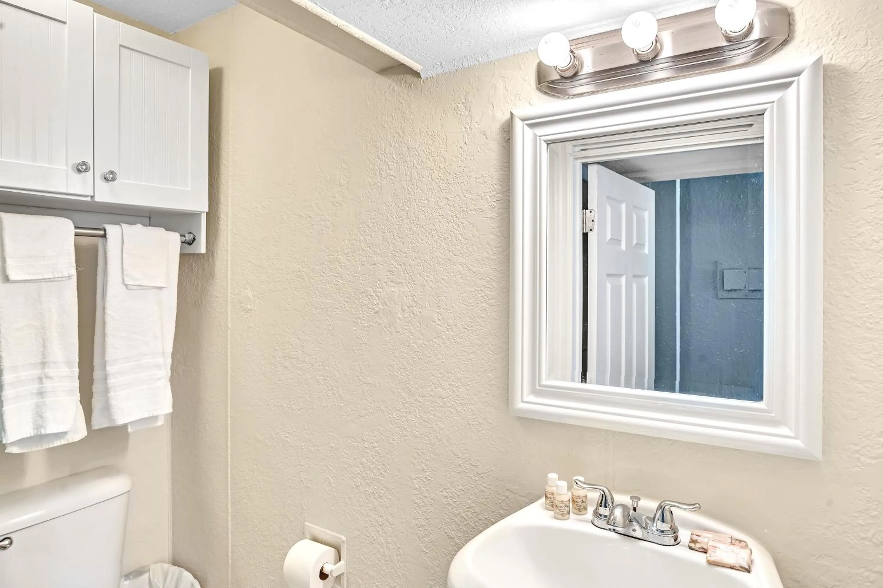 Bathroom in Charter House