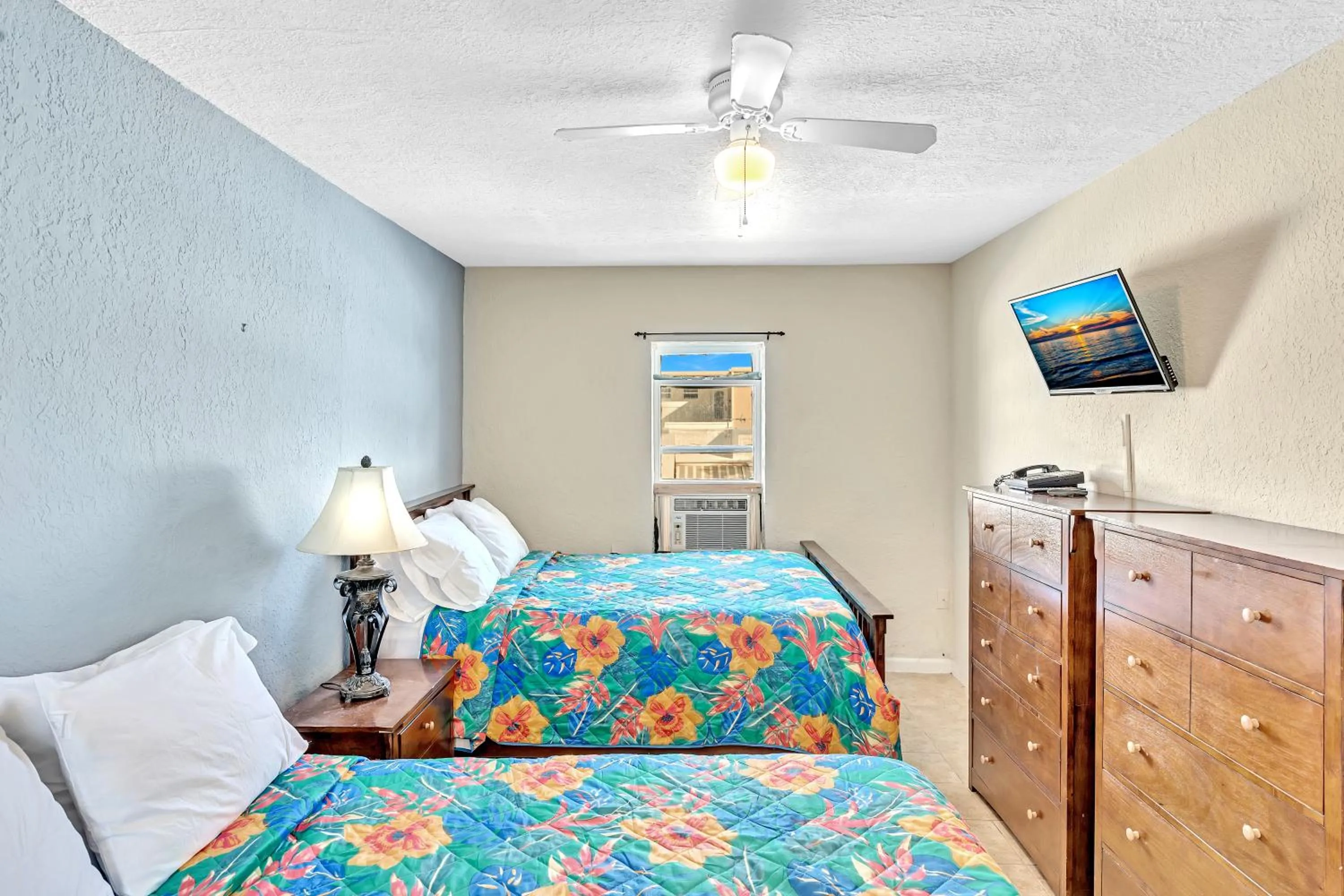 Bedroom, Bed in Charter House