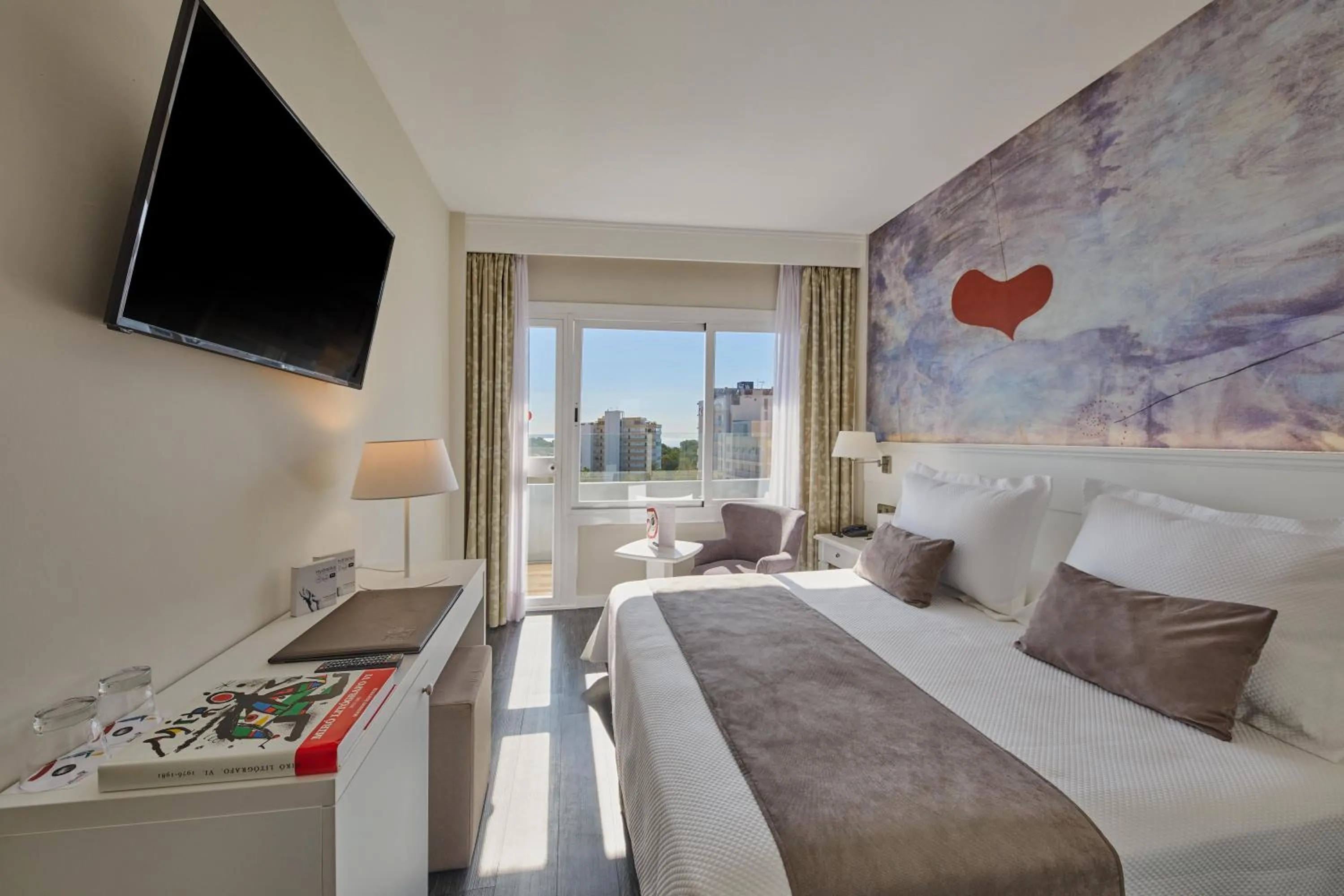 Photo of the whole room, Bed in Hotel Joan Miró Museum