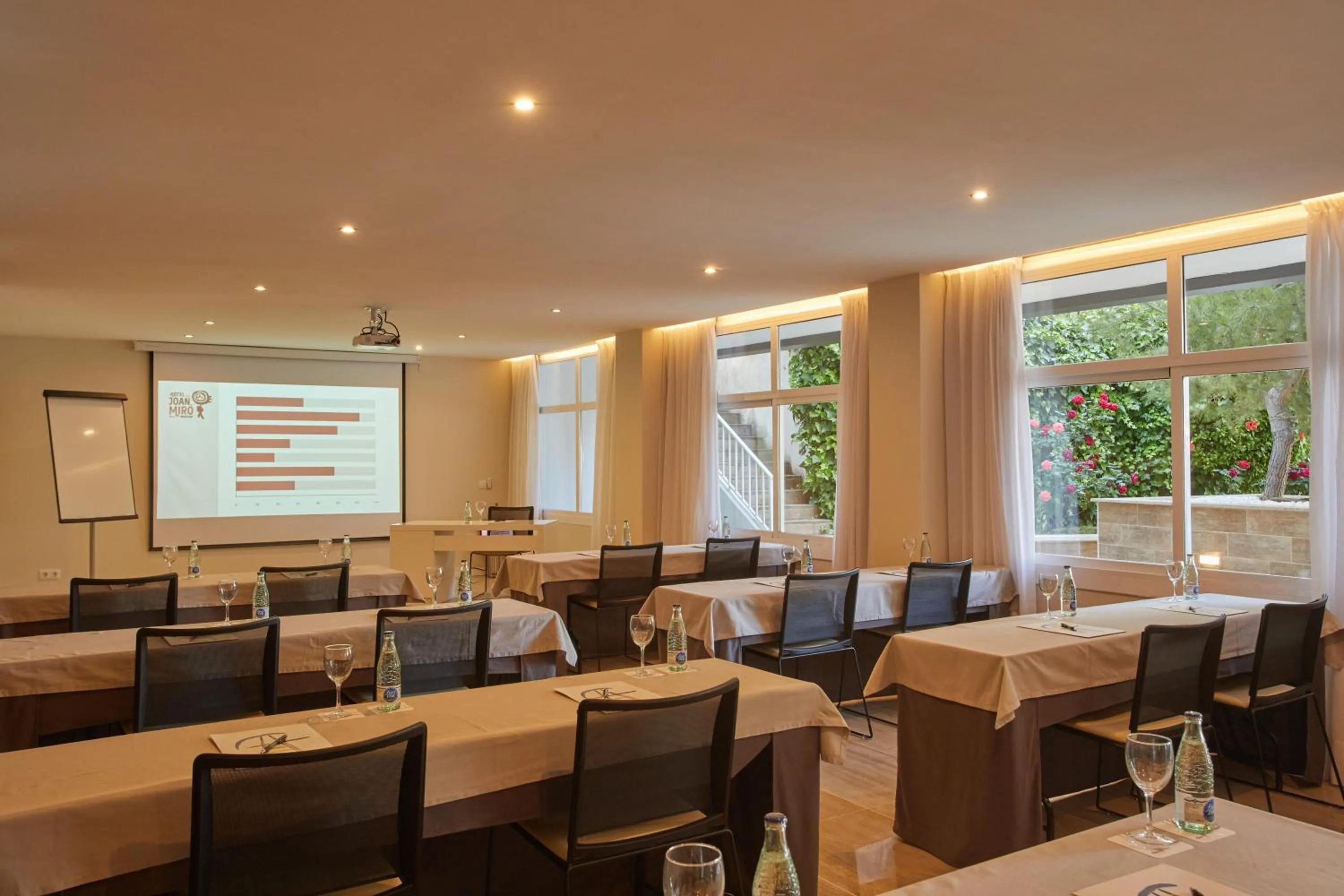 Meeting/conference room in Hotel Joan Miró Museum