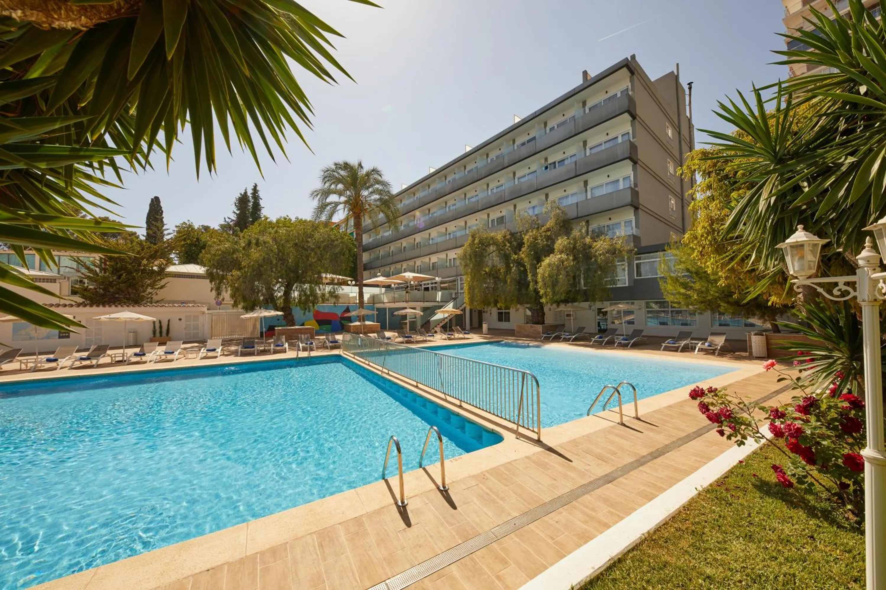 Swimming pool in Hotel Joan Miró Museum