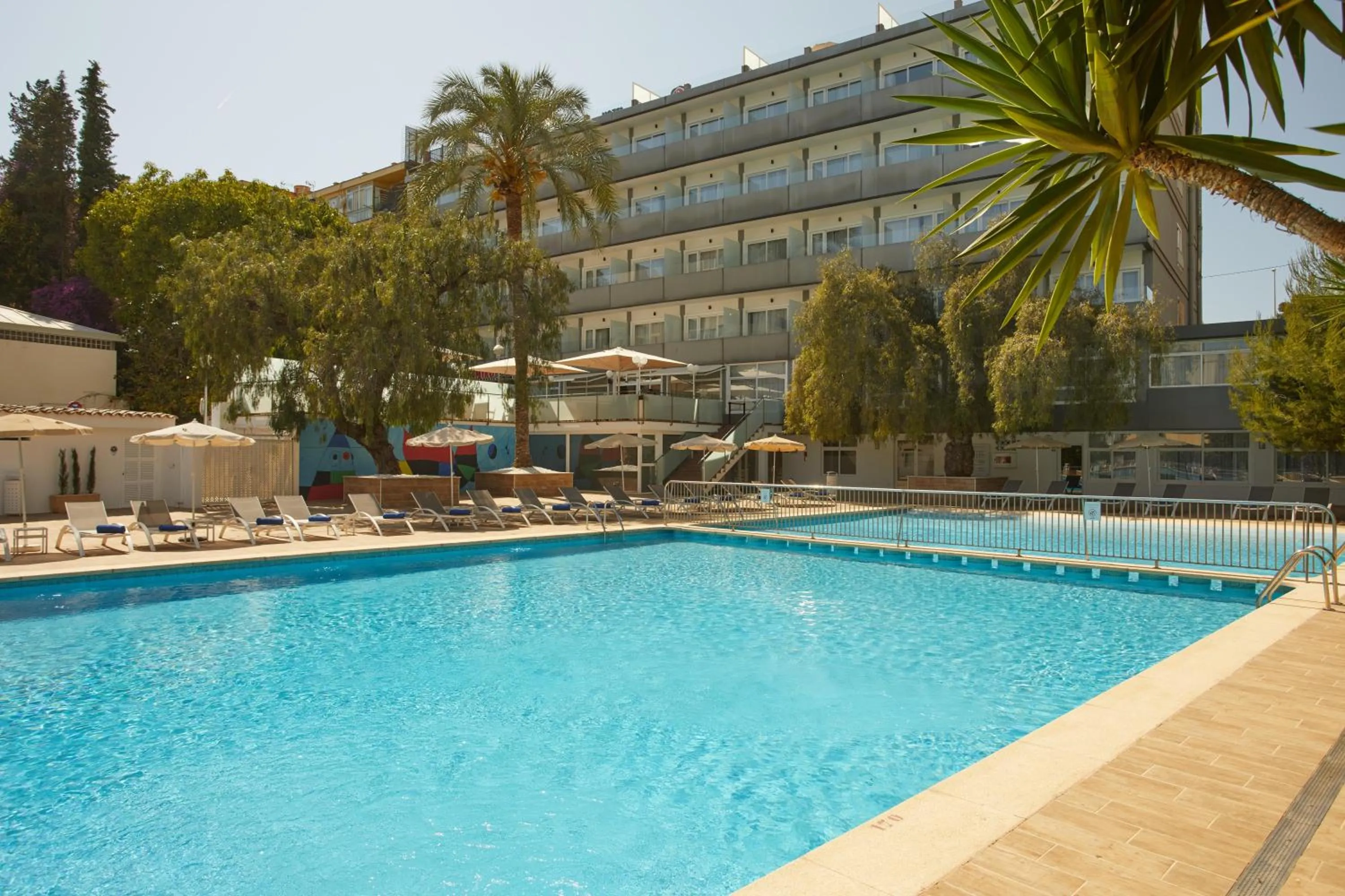 Swimming pool in Hotel Joan Miró Museum