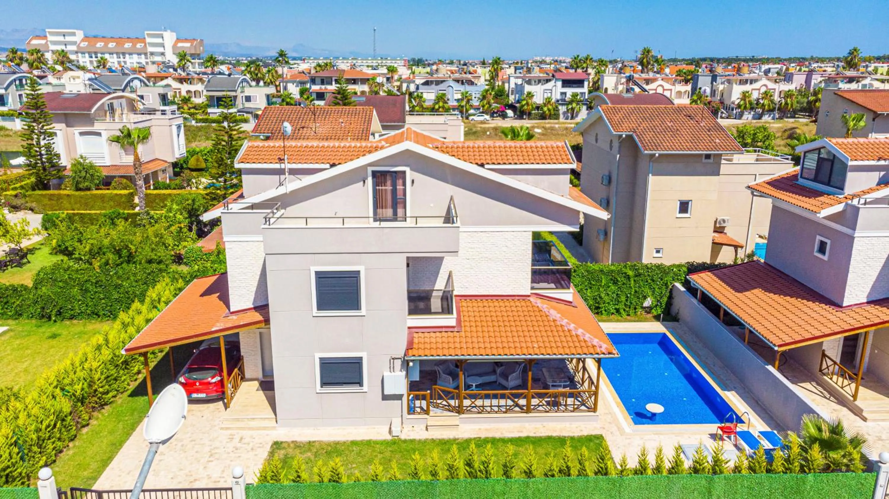 Property building in Paradise Town Villa Majesty