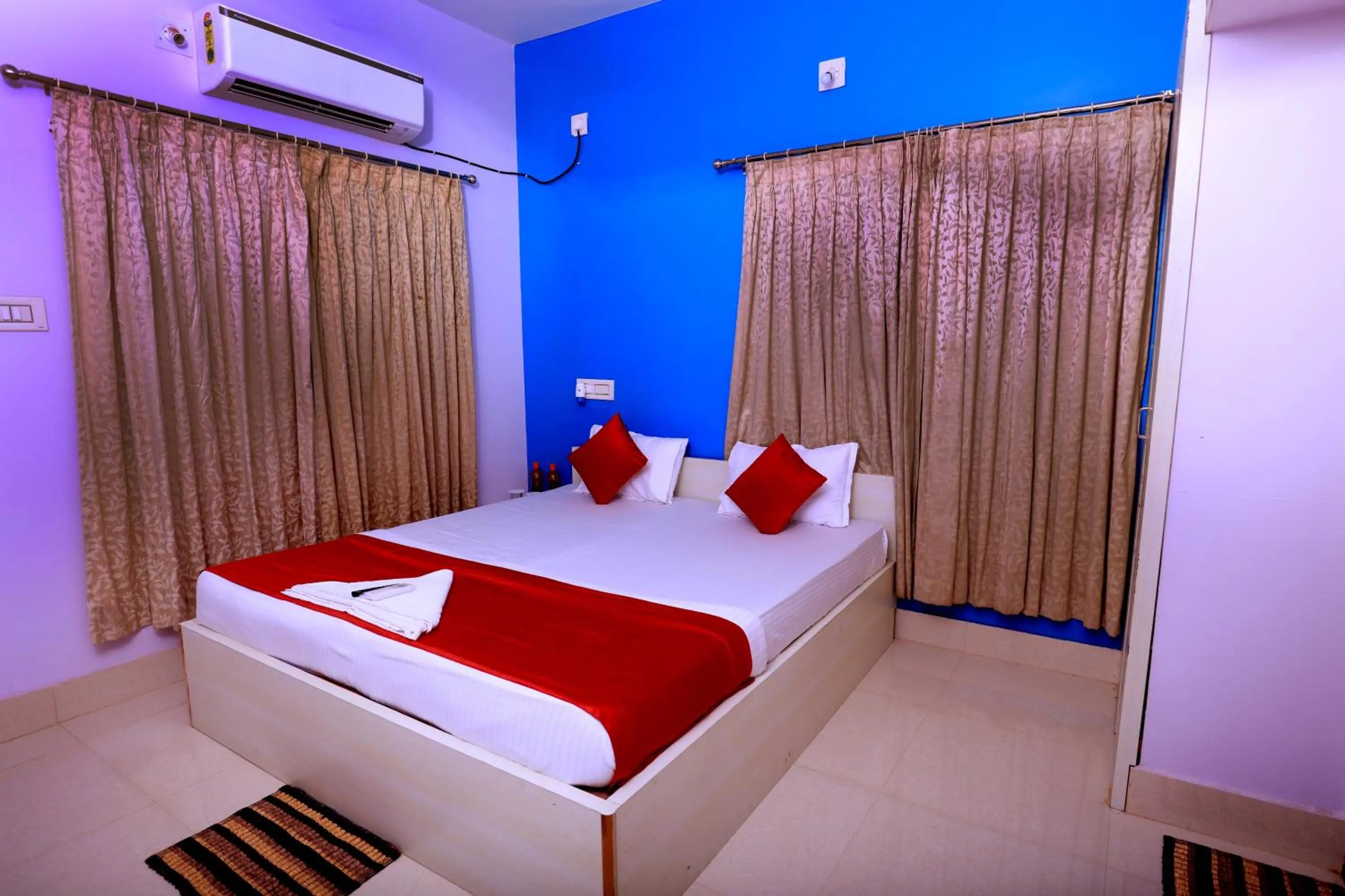 Bed in Railview inn Bhubaneswar