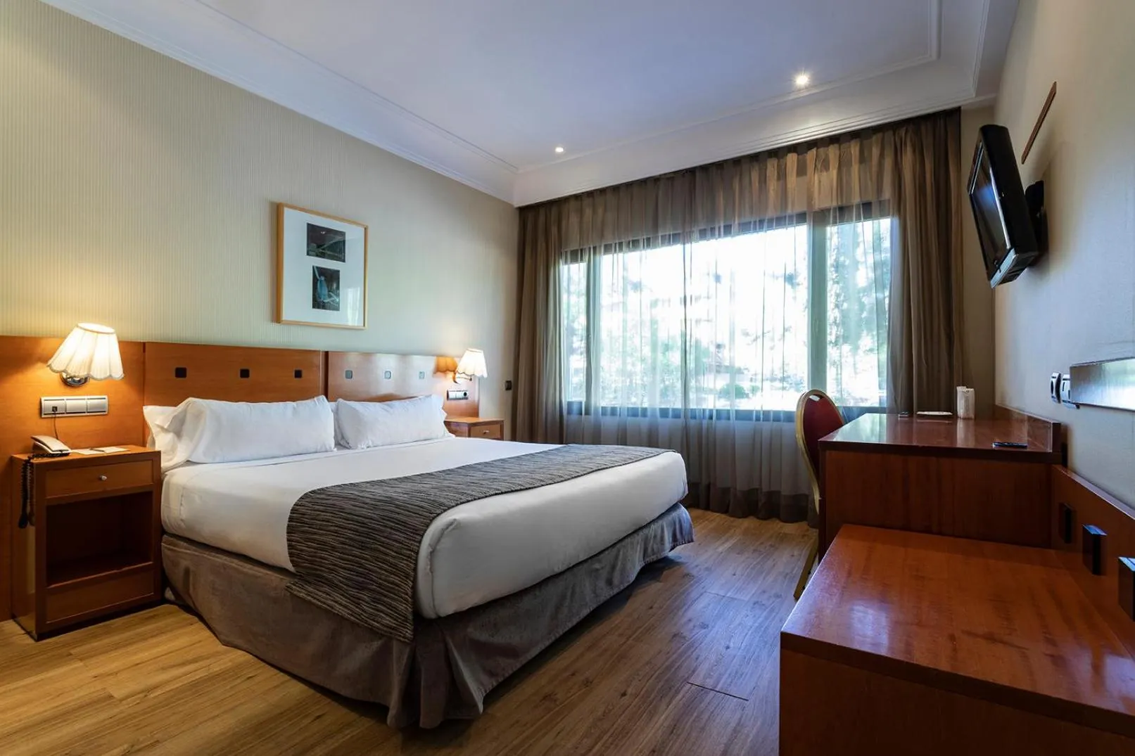 Bed in Petit Palace Arturo Soria Alcalá