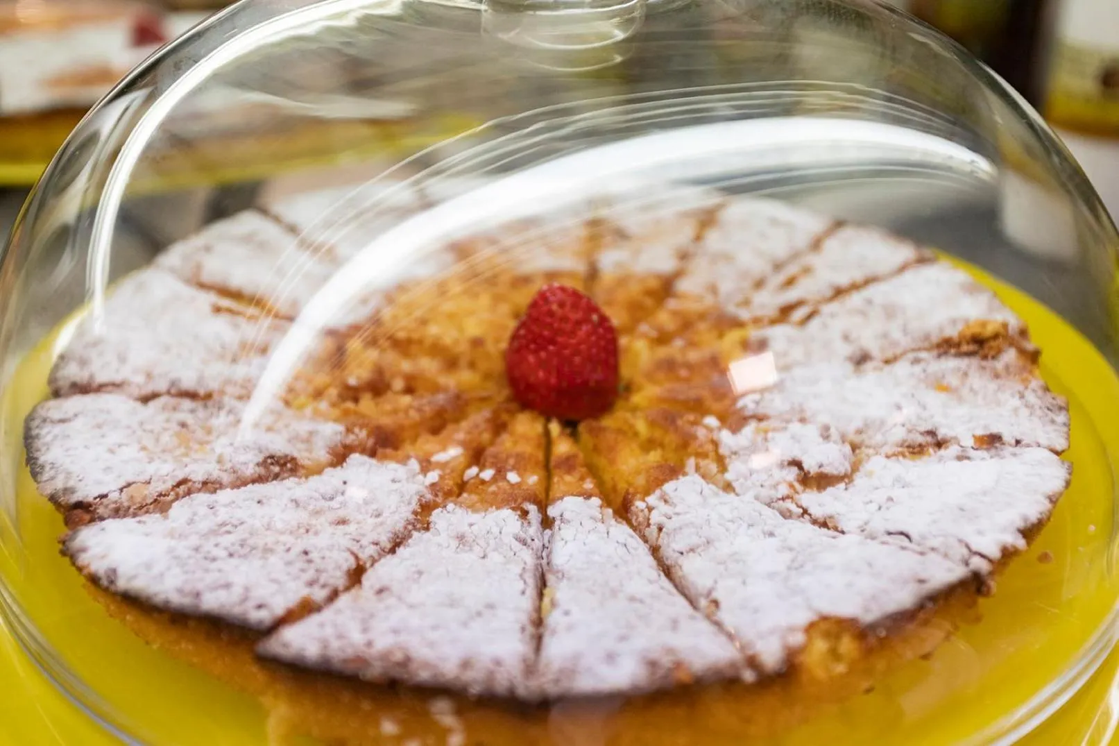 Food and drinks in Petit Palace Arturo Soria Alcalá