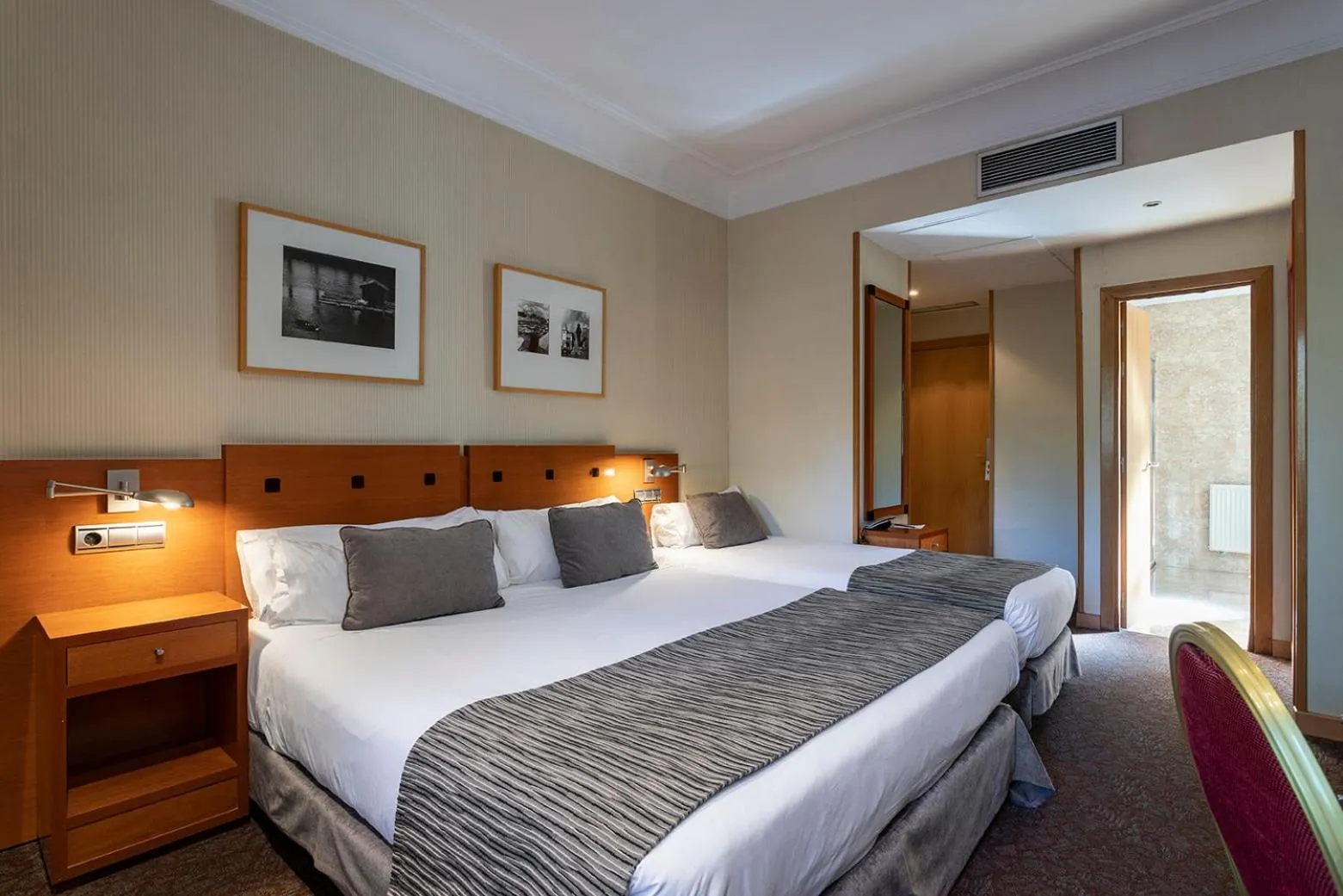 Bed in Petit Palace Arturo Soria Alcalá