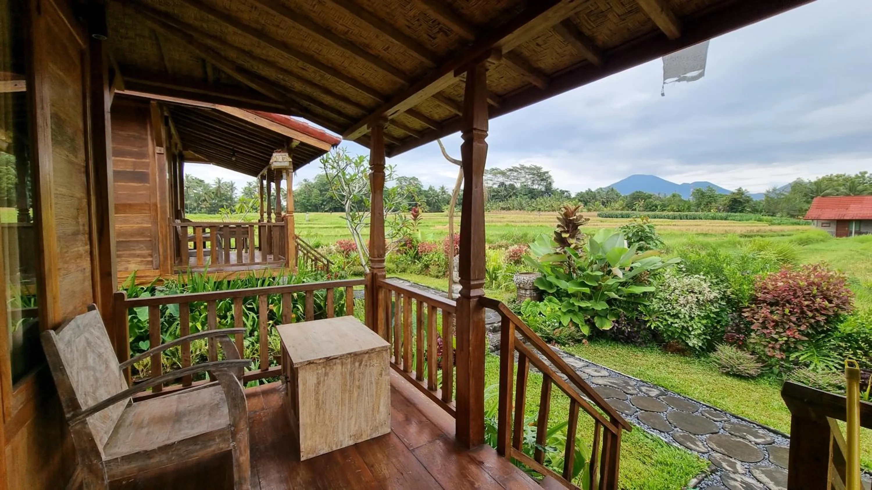 Seating area in Sirya Farm House
