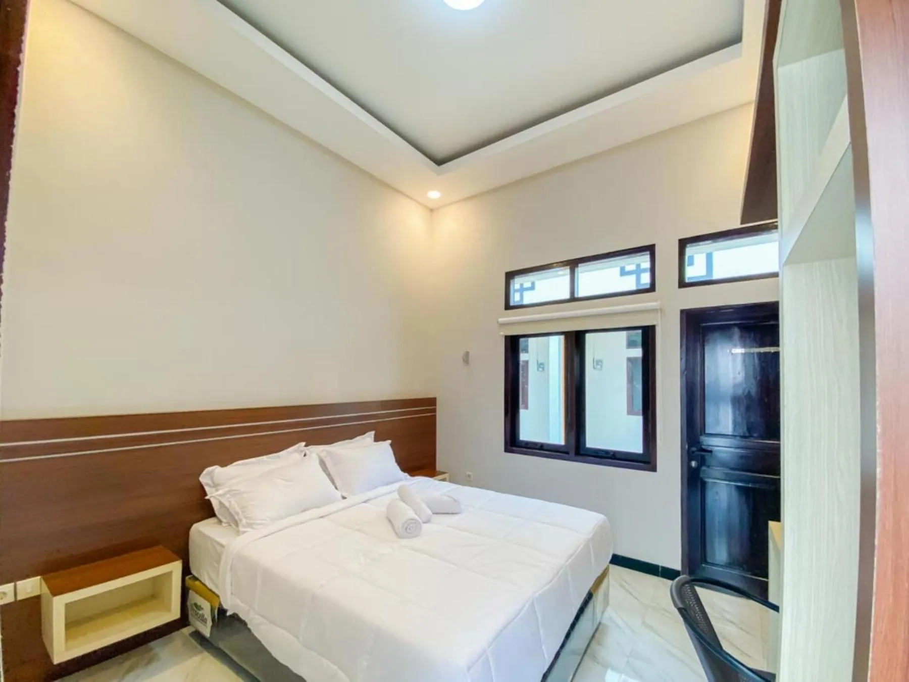 Bedroom, Bed in RedDoorz Plus at Orange Diponogoro Palangkaraya