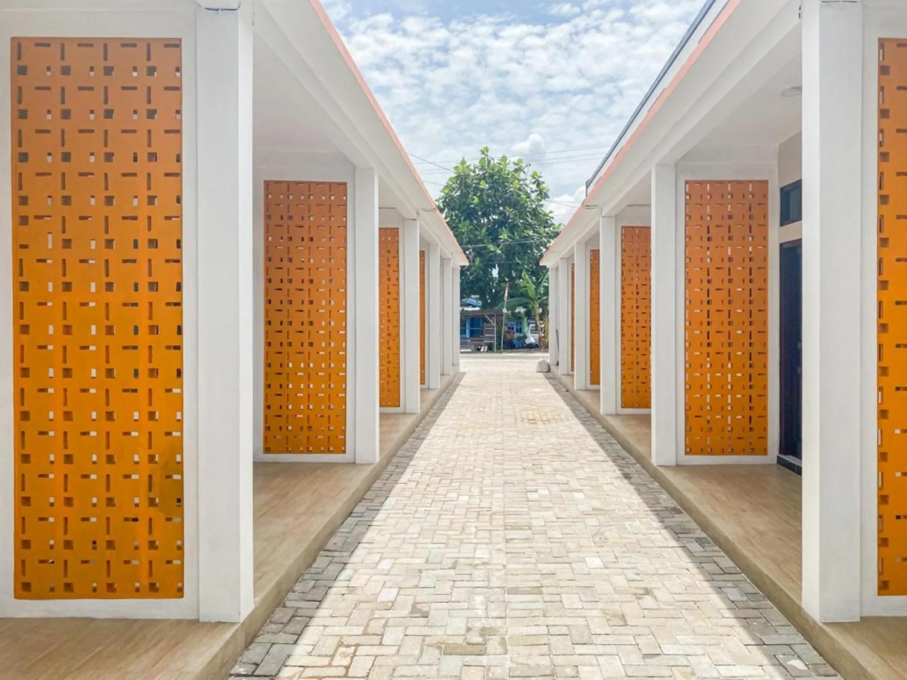 Property building in RedDoorz Plus at Orange Diponogoro Palangkaraya