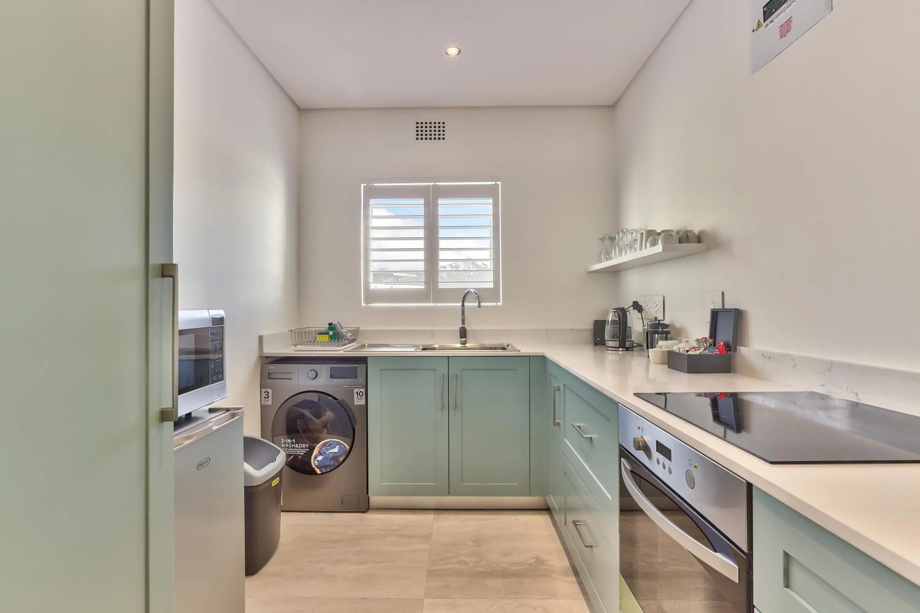 stove in Camps Bay Family Apartments