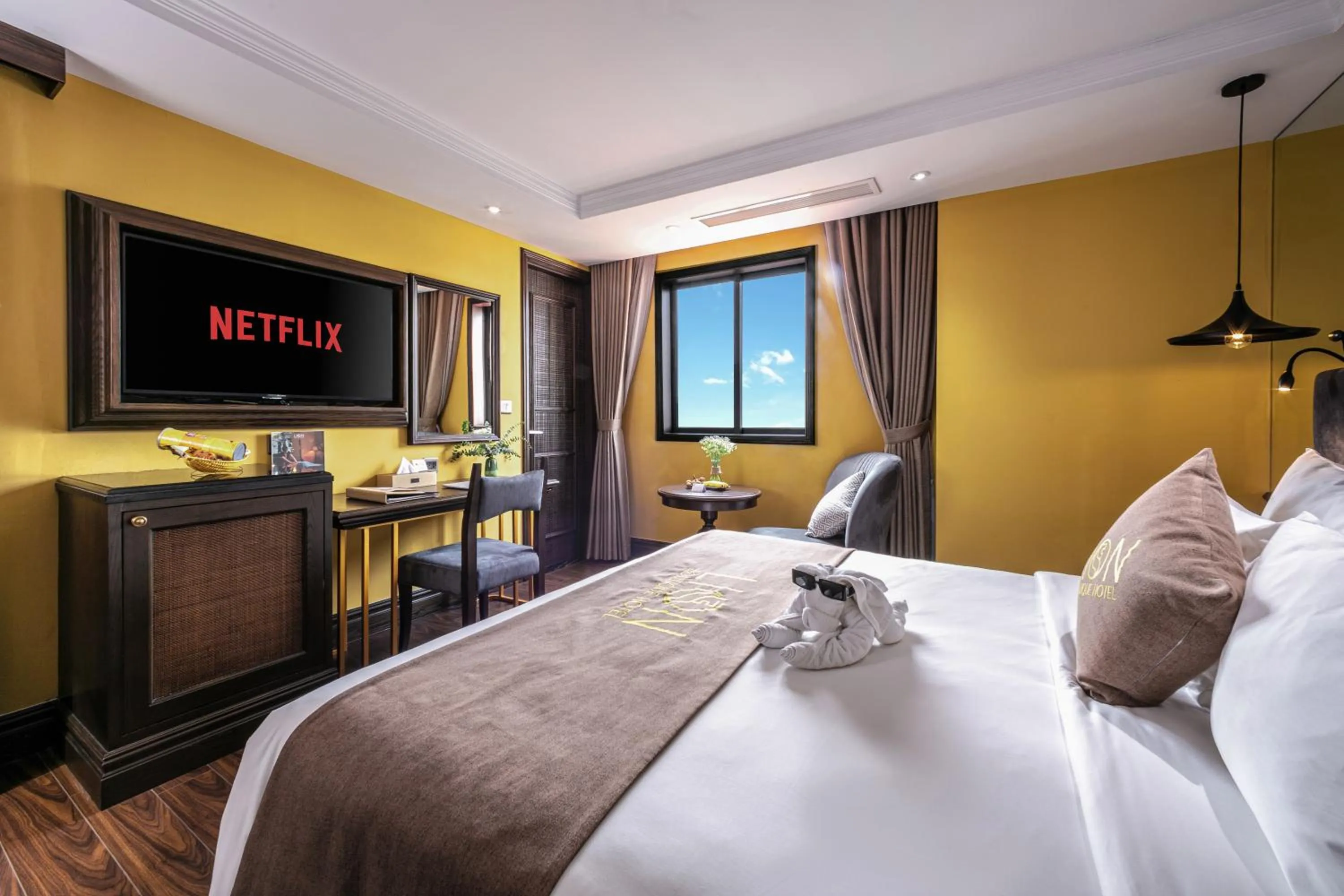 Bed in Hanoi Lion Boutique Hotel & Spa