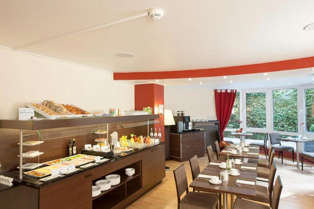 Breakfast in Villa Hotel Frankfurt by MZ HotelCollection
