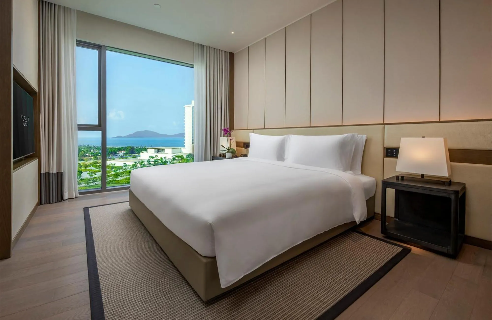 One Bedroom King in Hoiana Residences