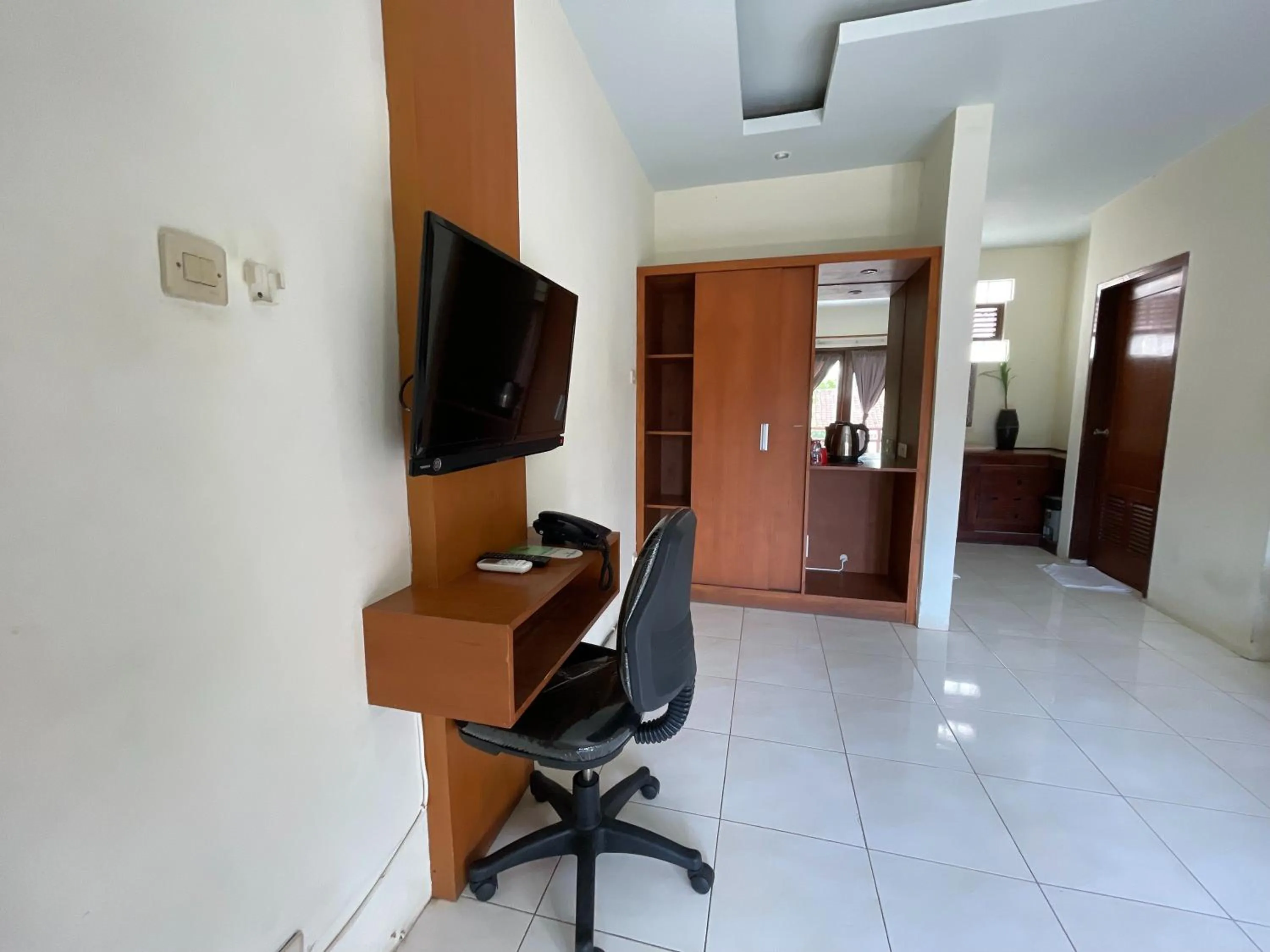 TV and multimedia in Melati Resort & Hotel Kuta Lombok