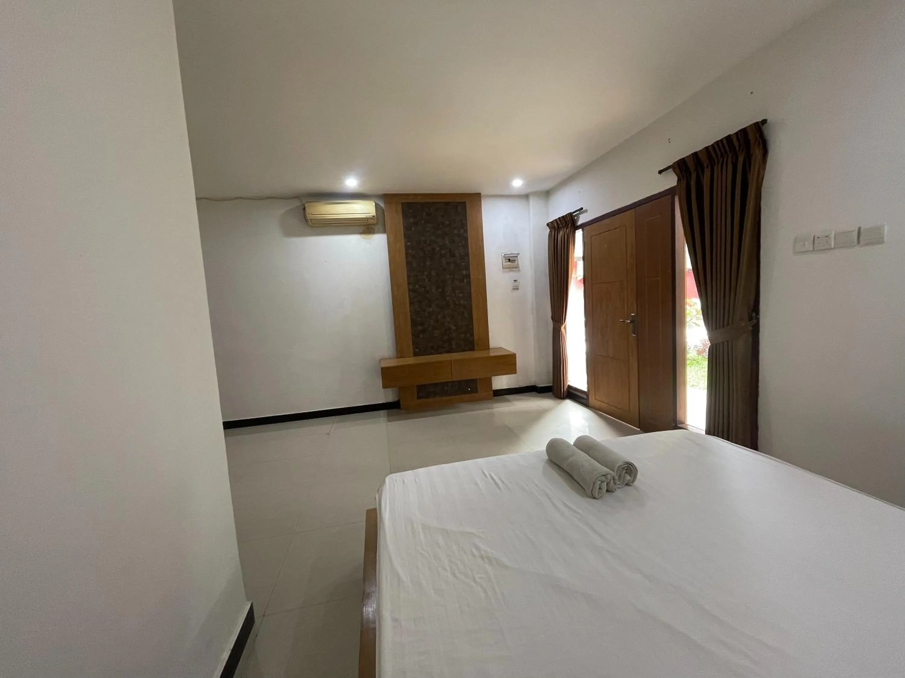Bedroom, Bed in Melati Resort & Hotel Kuta Lombok