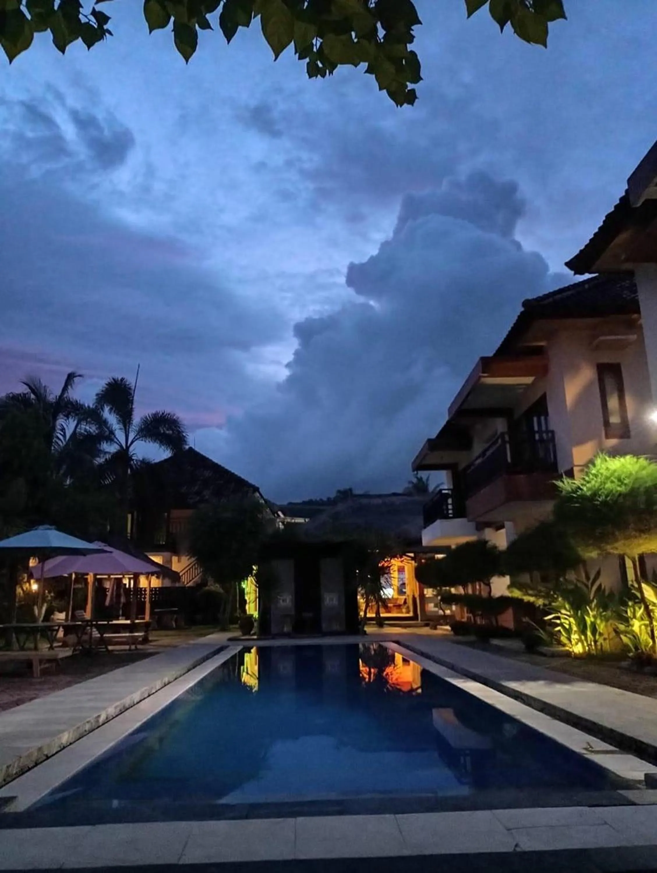 Swimming pool in Melati Resort & Hotel Kuta Lombok