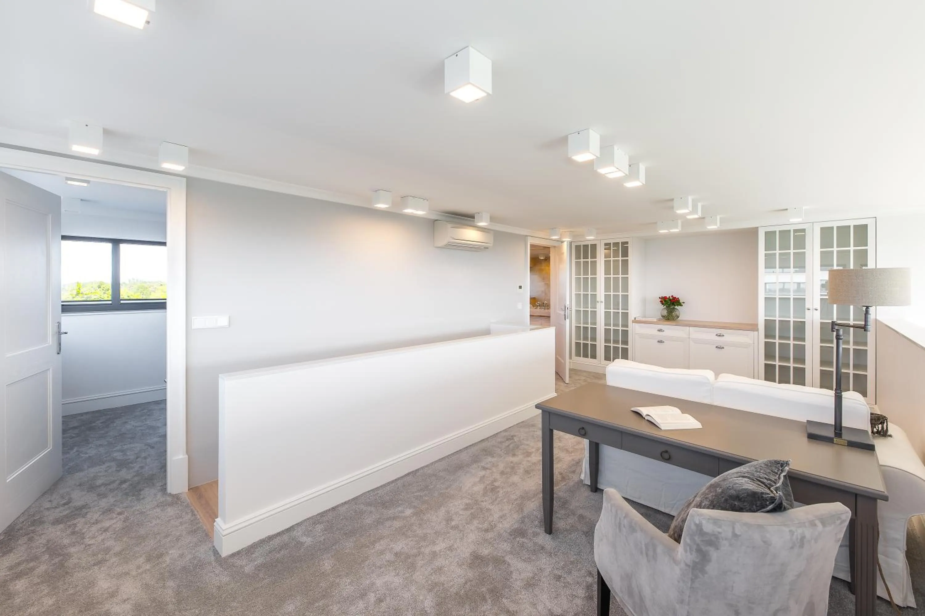 Seating area in Dune Beach Resort - C