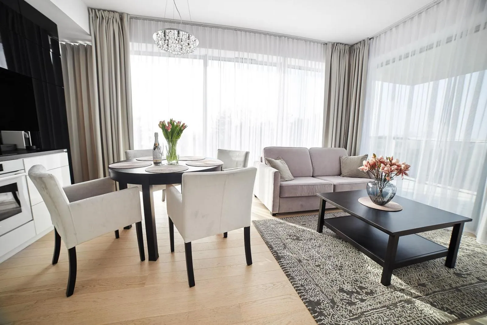 Living room in Dune Beach Resort - C