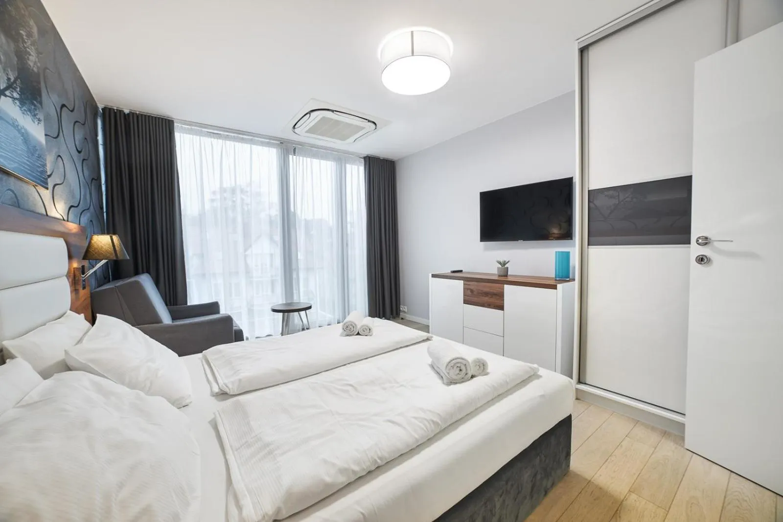 Bed in Dune Beach Resort - C