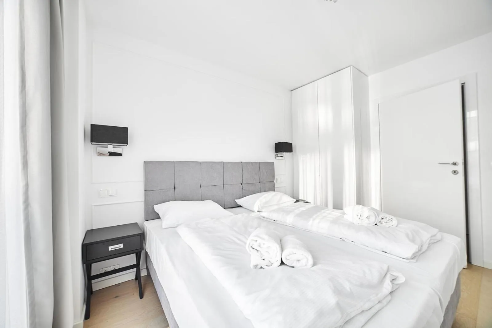 Bed in Dune Beach Resort - C