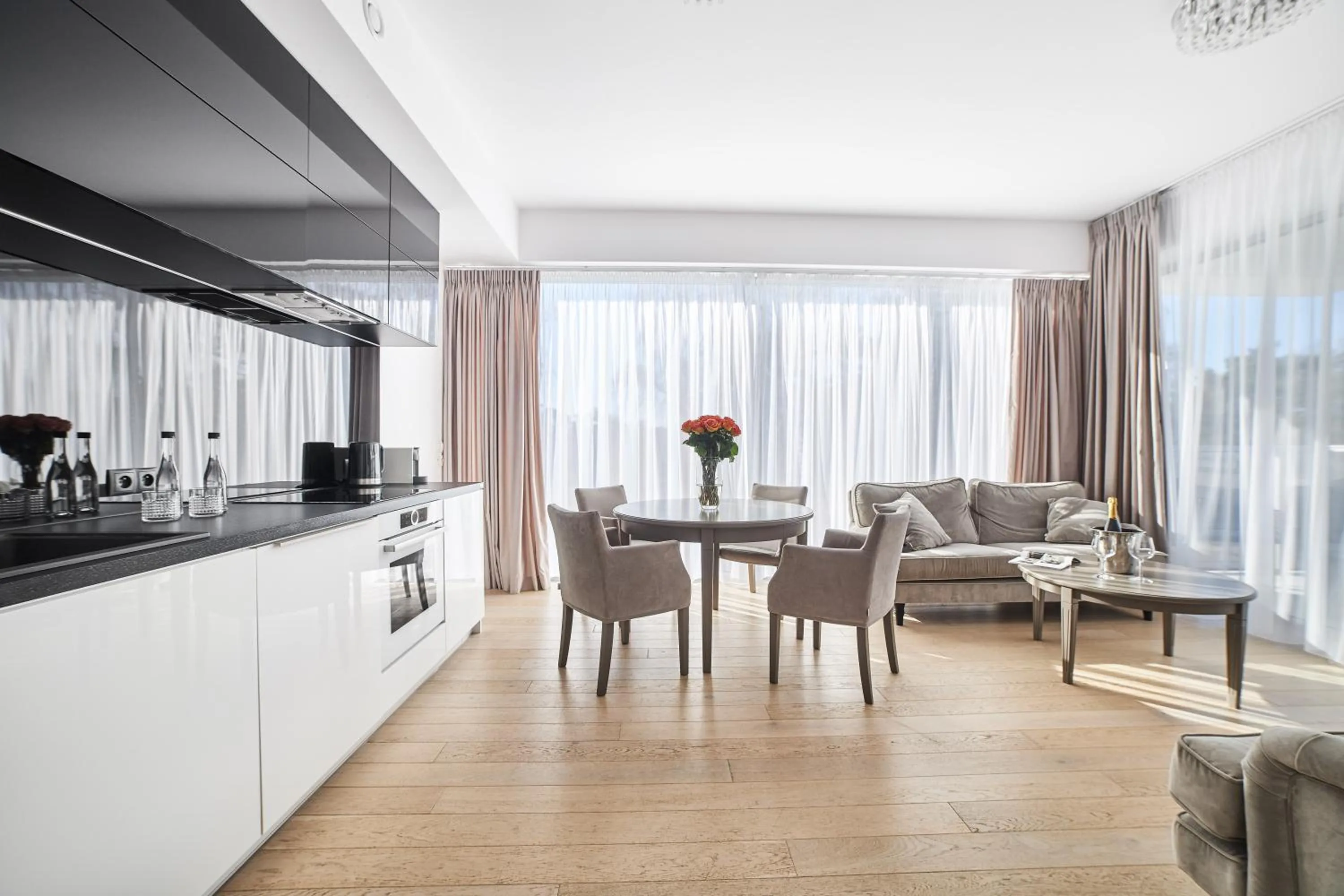 Living room in Dune Beach Resort - C