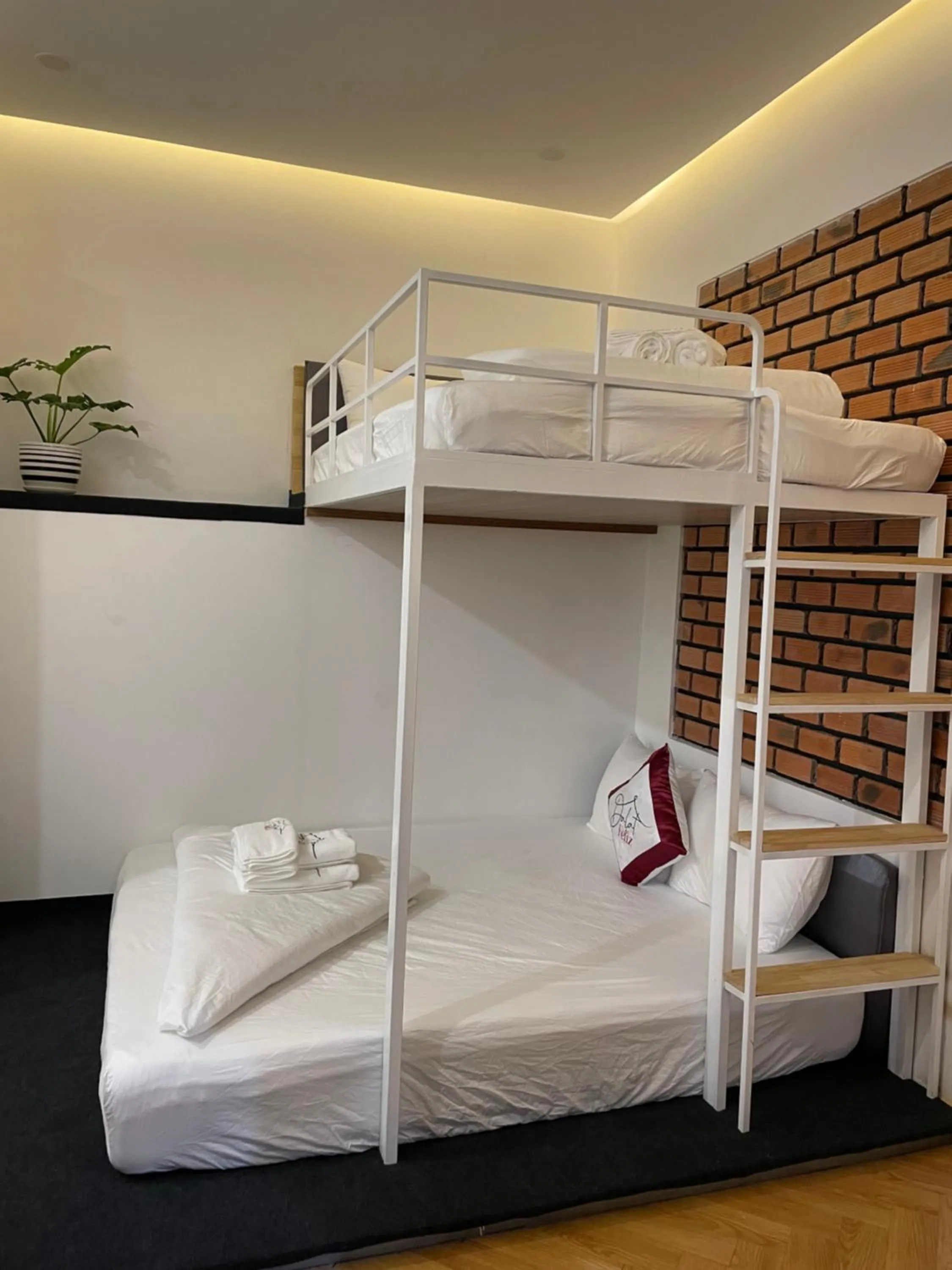 bunk bed, Bed in Feliz Dalat Homestay