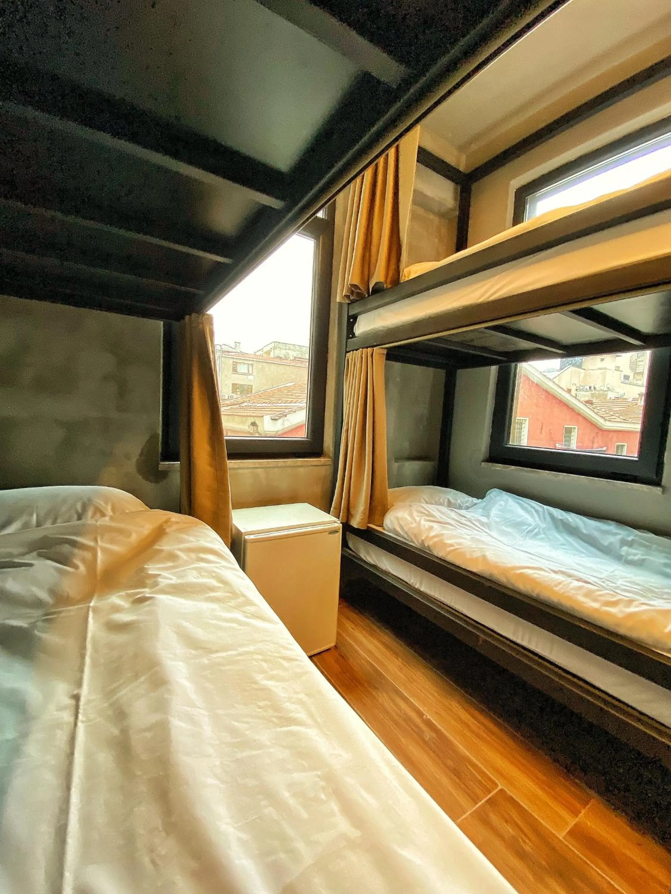 Photo of the whole room, Bed in Nomad Hostel Karaköy