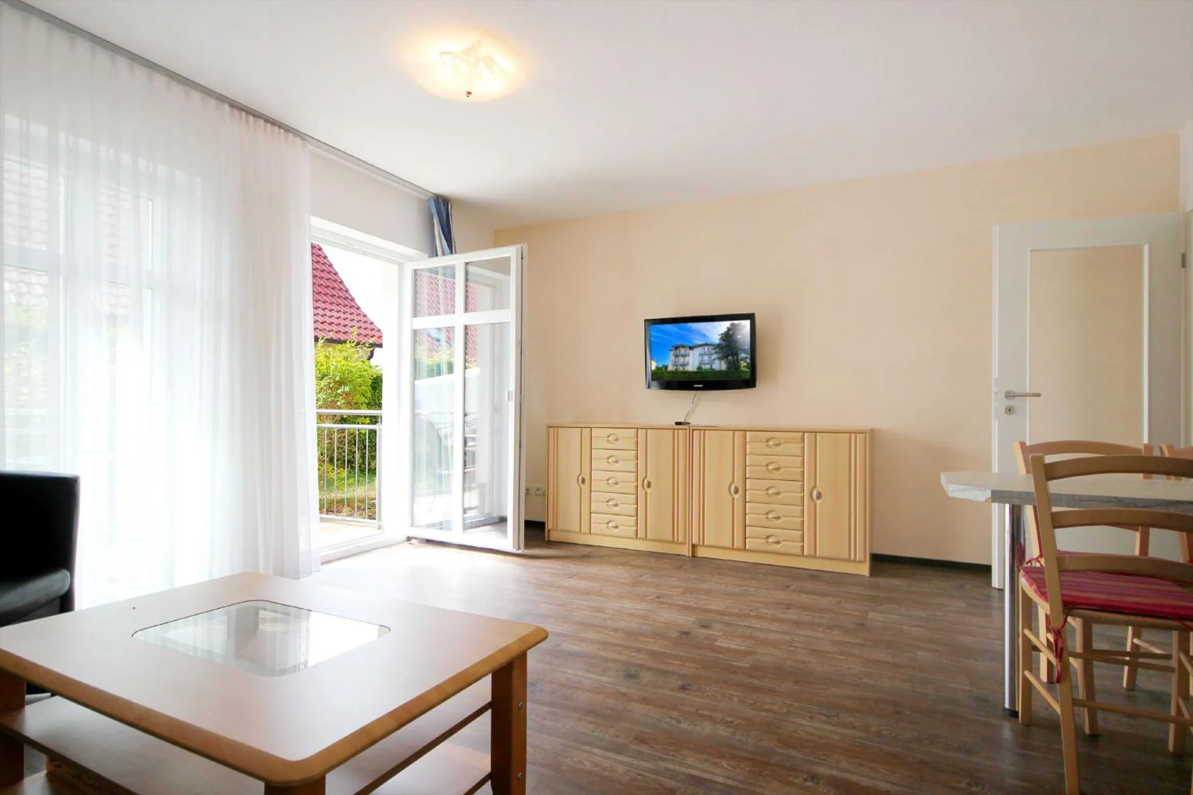 TV and multimedia in Villa Karina by Rujana