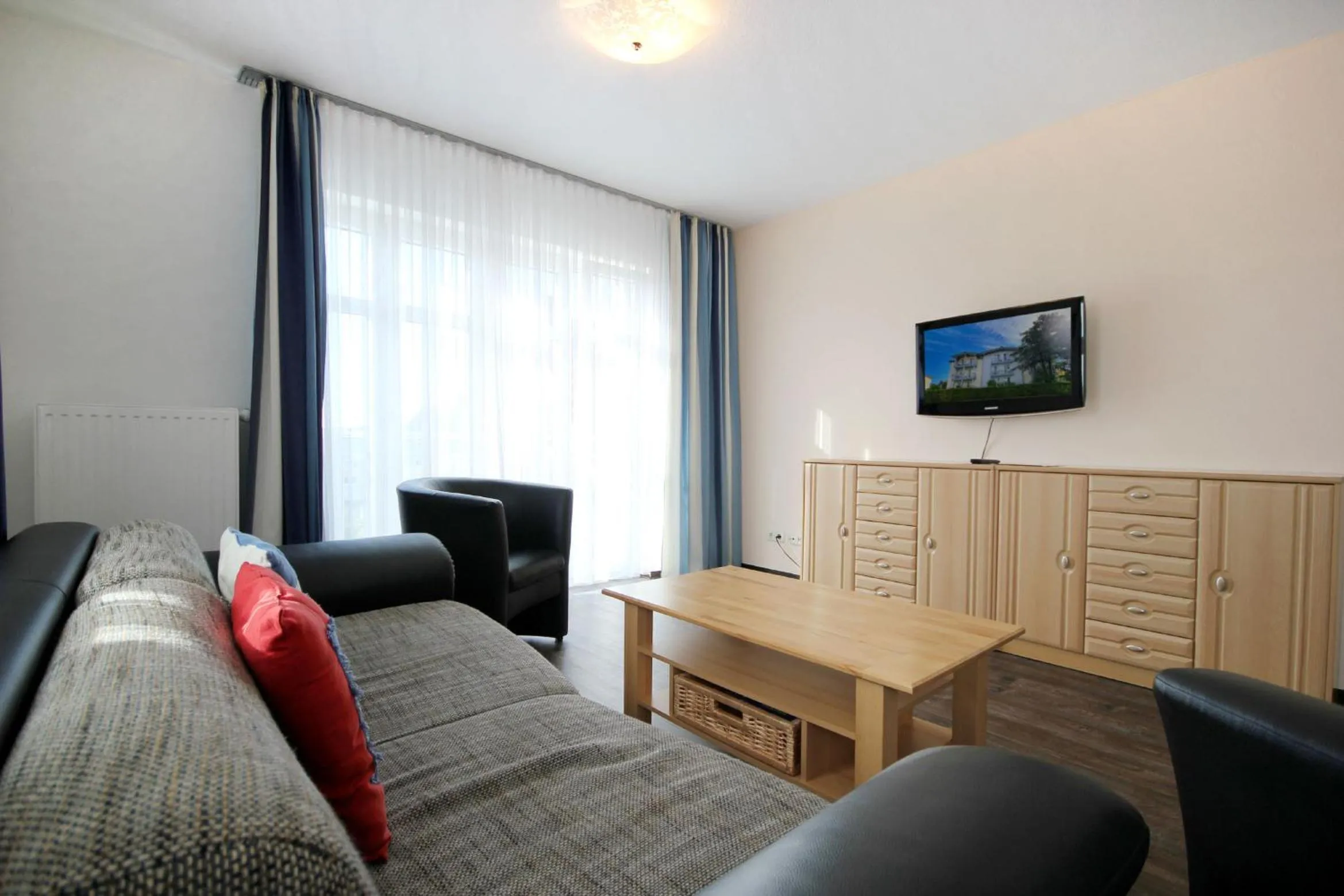 TV and multimedia in Villa Karina by Rujana