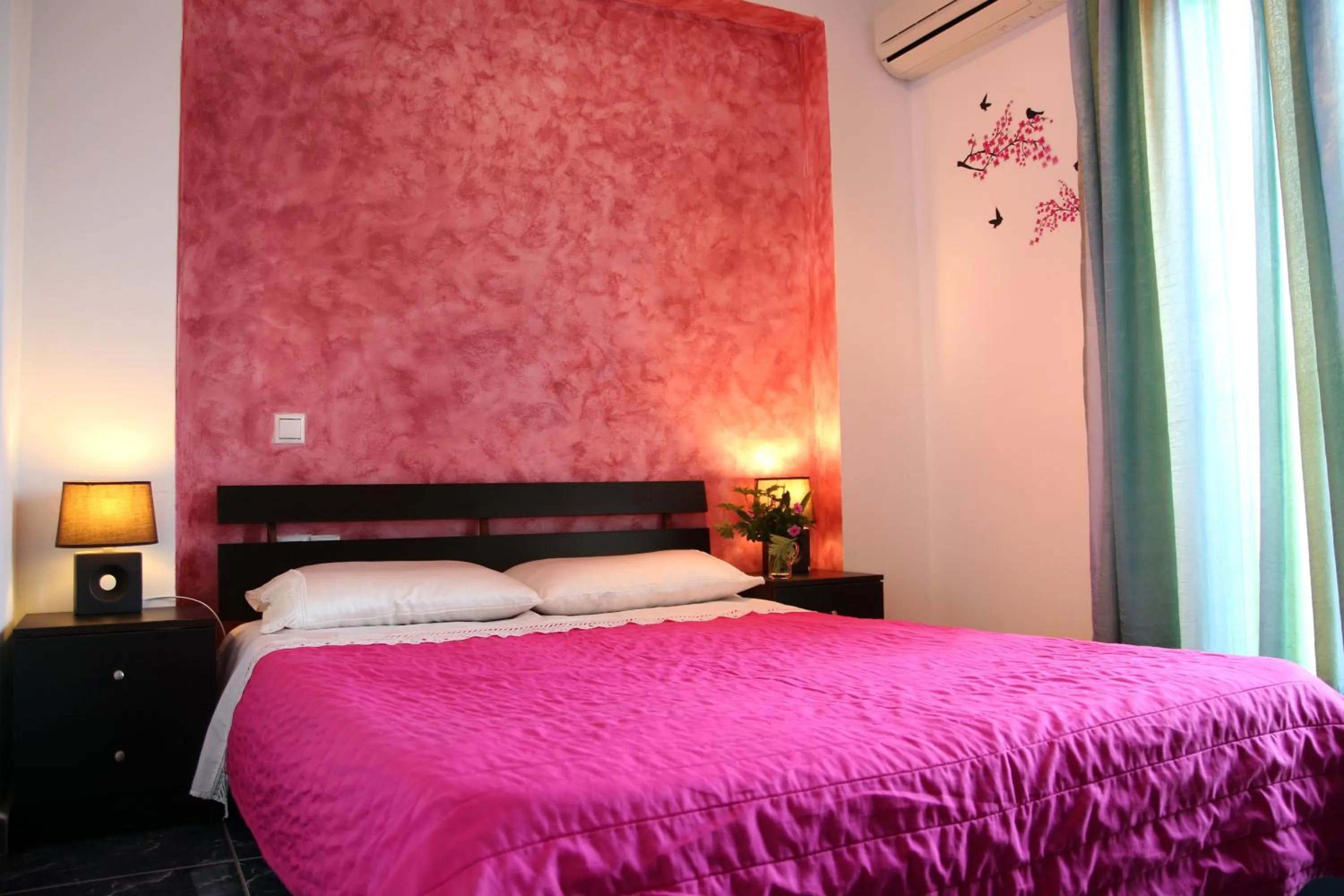 Bed in Kouros Chania Villas