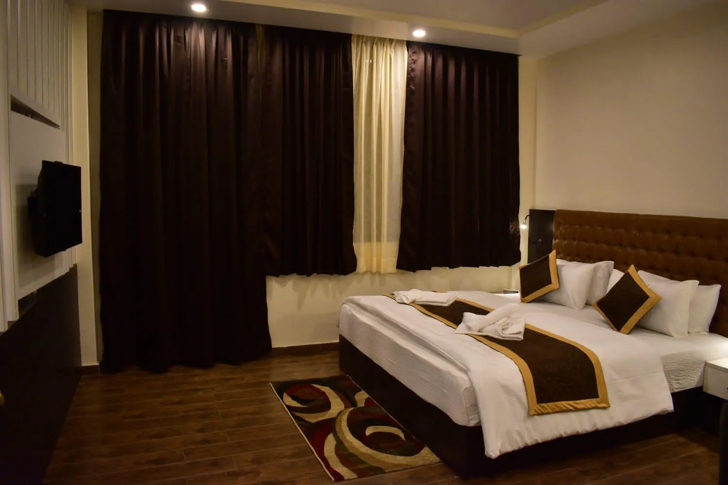 Bed in HOTEL MONTANA VYOO