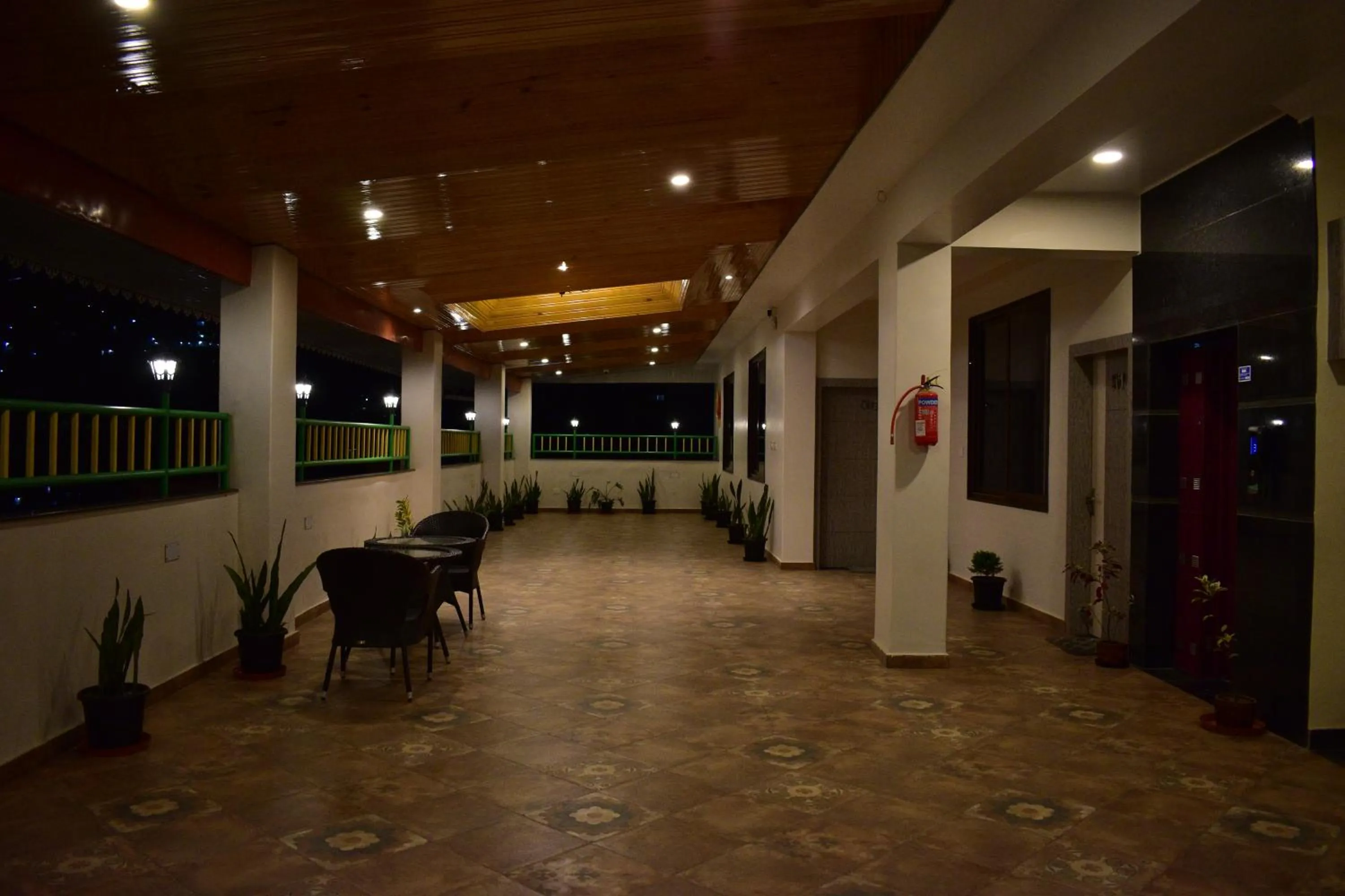 Night in HOTEL MONTANA VYOO