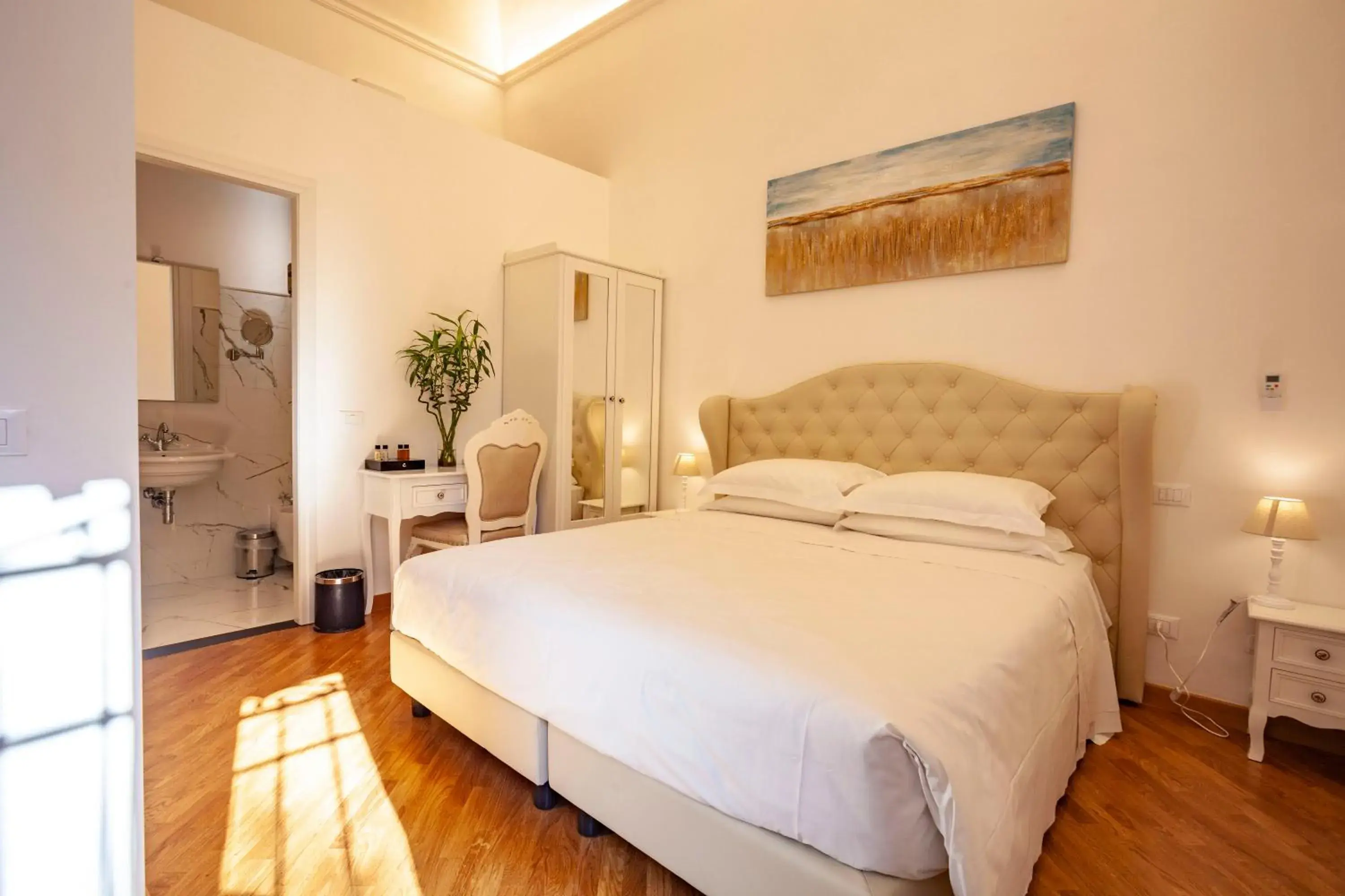 Double Room in Villa Royal B&B Double Room in Villa Royal B&B