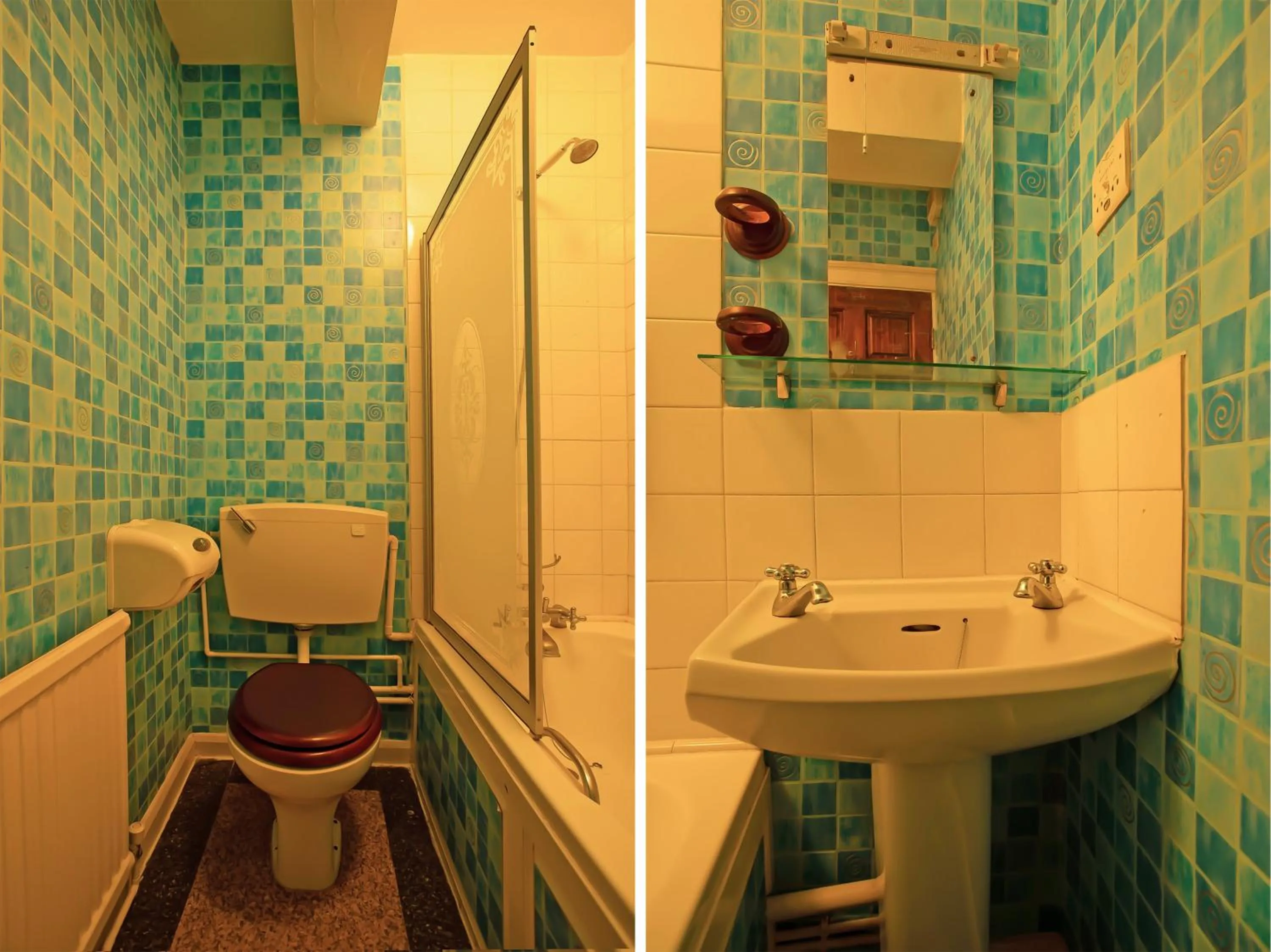 Bathroom in Great White Horse Hotel