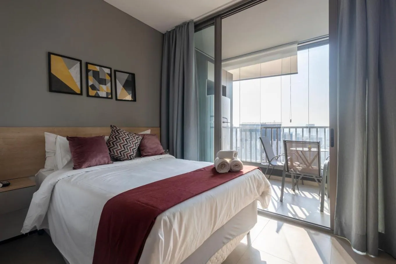 Bedroom, Bed in 360 VN Turiassú by Housi