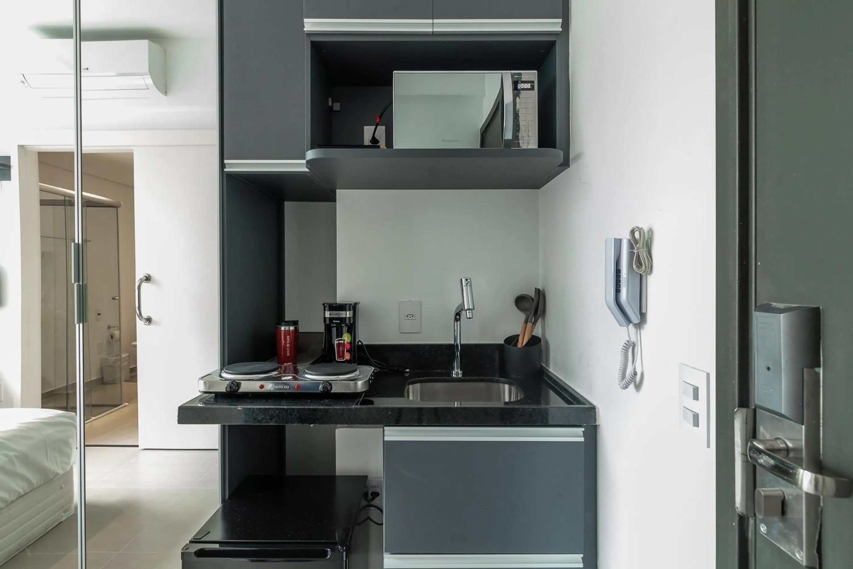 Coffee/tea facilities in 360 VN Turiassú by Housi