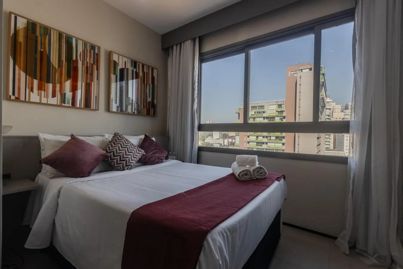 Photo of the whole room, Bed in 360 VN Turiassú by Housi