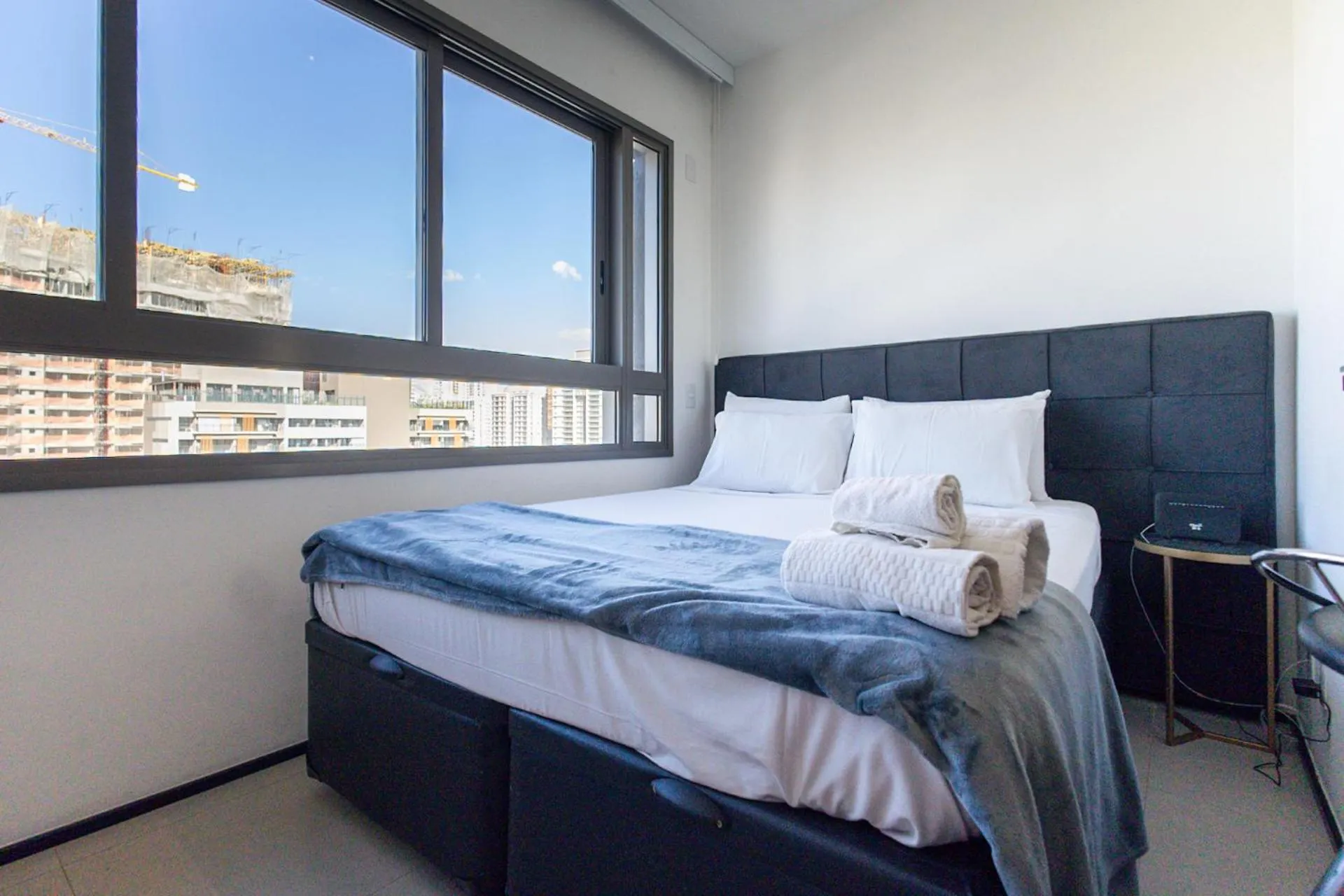 Bedroom, Bed in 360 VN Turiassú by Housi