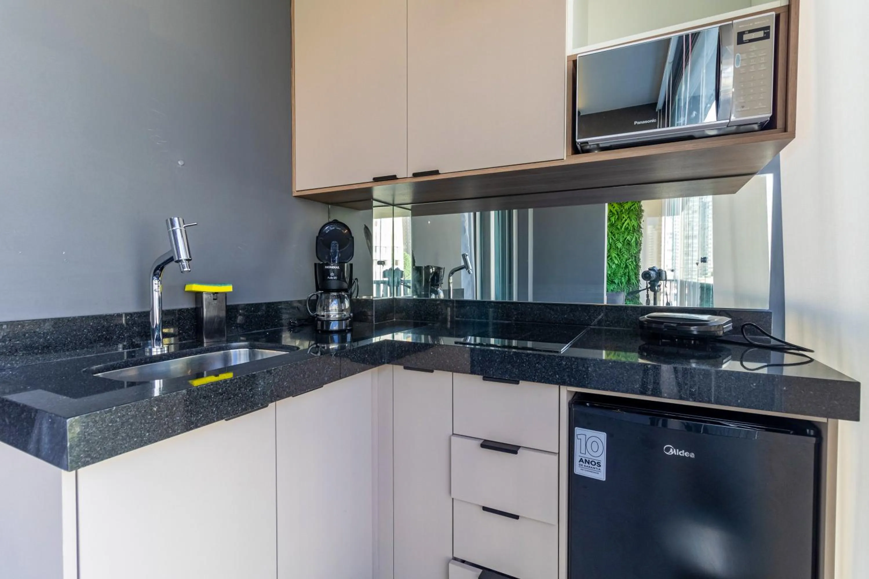 Kitchen or kitchenette in 360 VN Turiassú by Housi