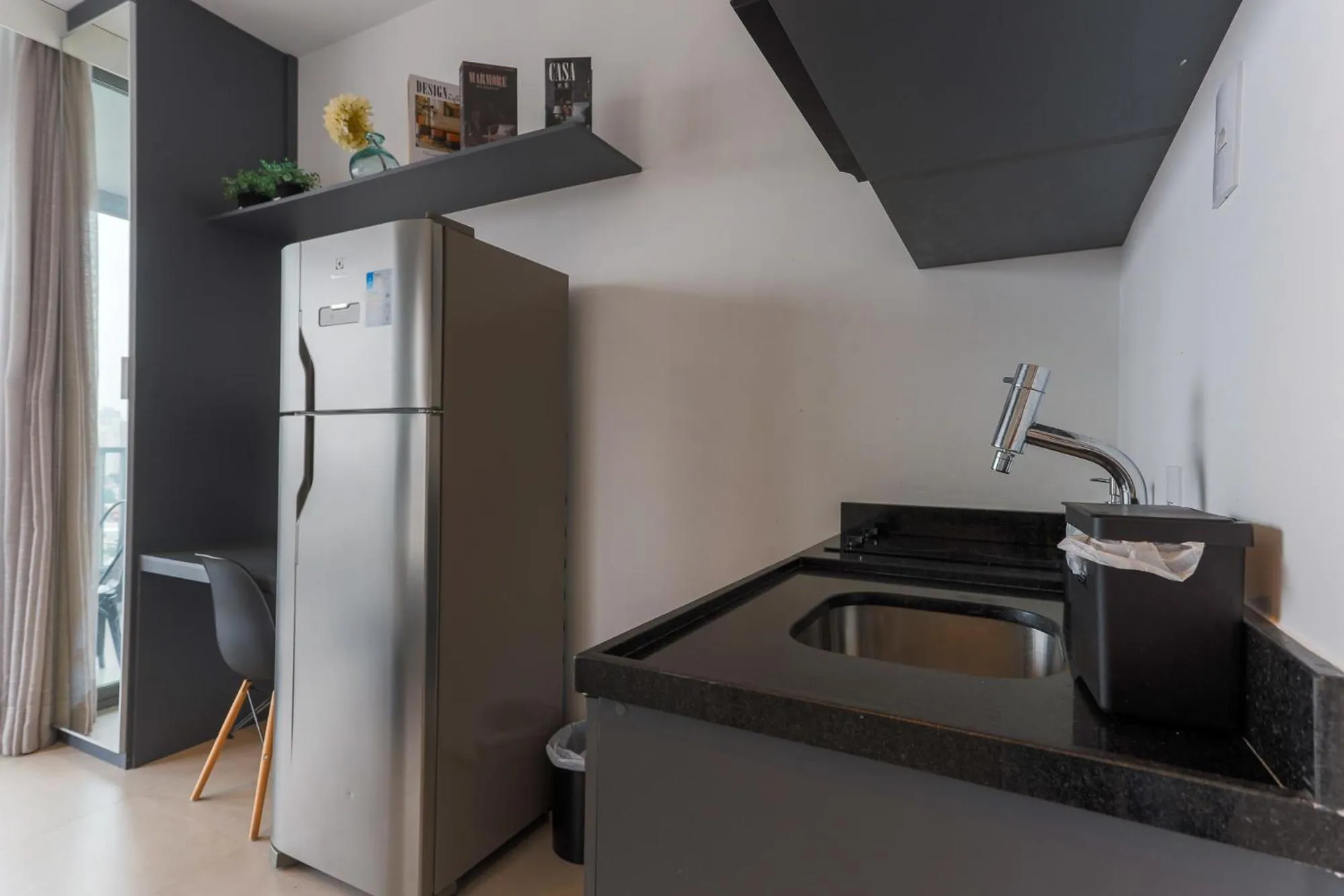 Kitchen or kitchenette in 360 VN Turiassú by Housi