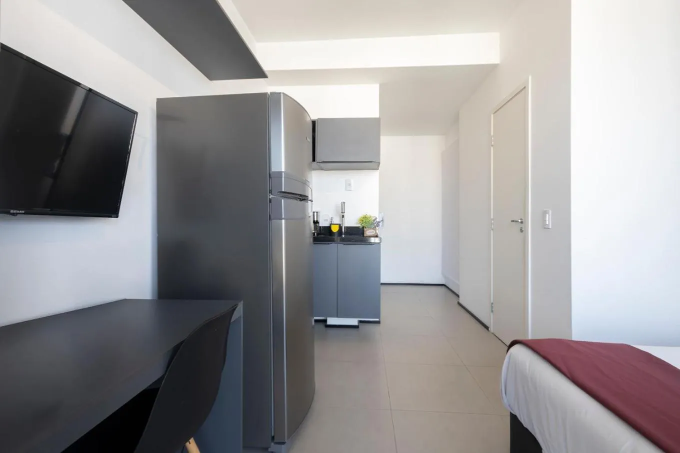 Kitchen or kitchenette, Bed in 360 VN Turiassú by Housi