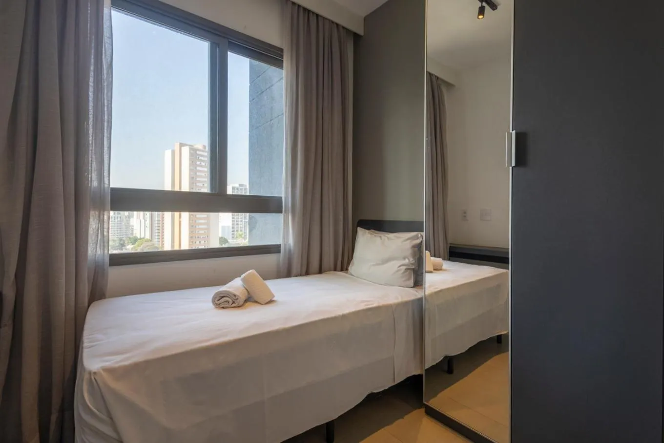 Bedroom, Bed in 360 VN Turiassú by Housi